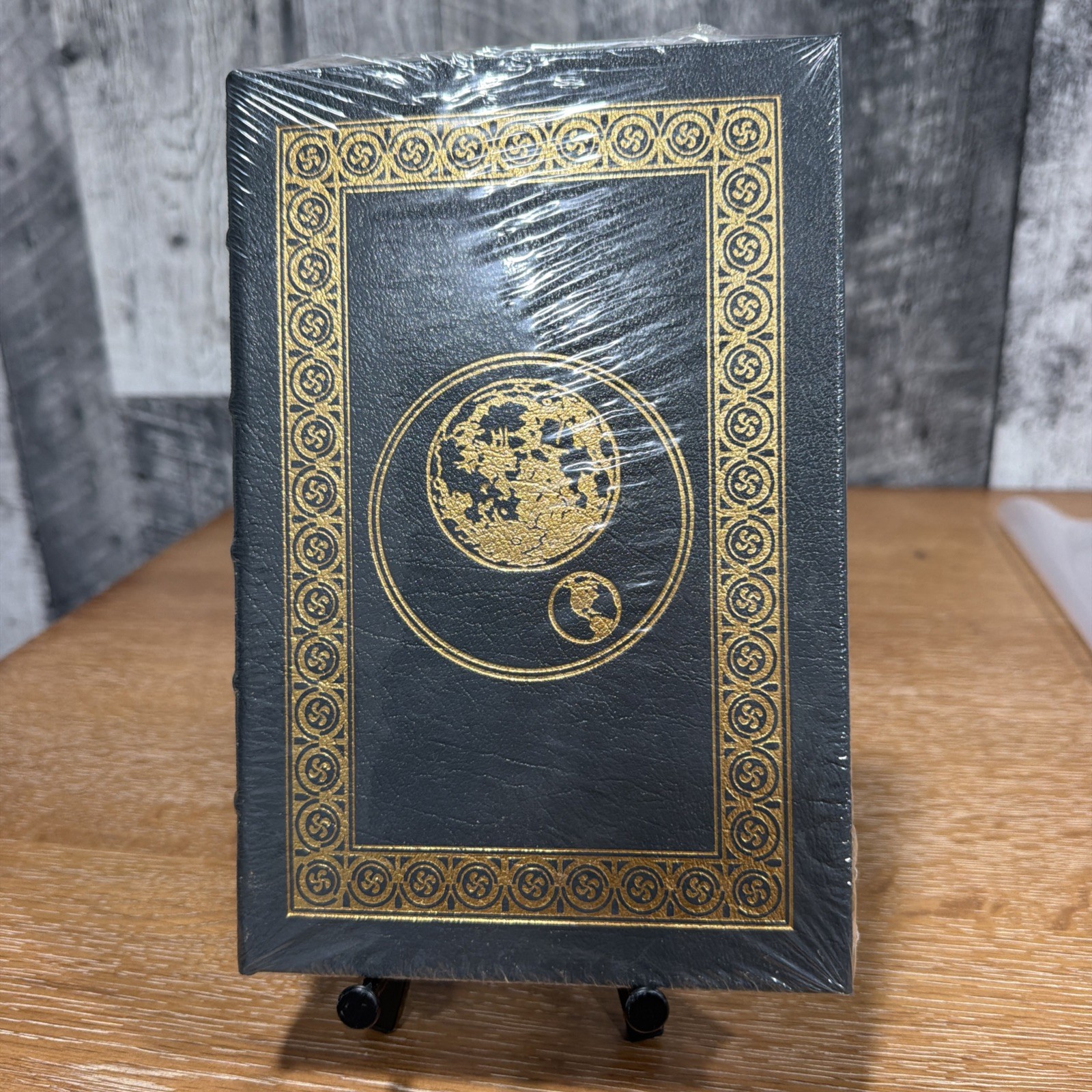 EASTON PRESS – SIGNED „THE WAY OF THE EXPLORER“ – DR. EDGAR MITCHELL SEALED