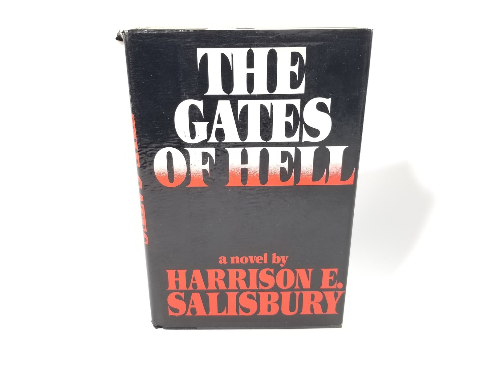 The Gates Of Hell by Harrison E Salisbury – 1975 1st Edition HC DJ – Very Good