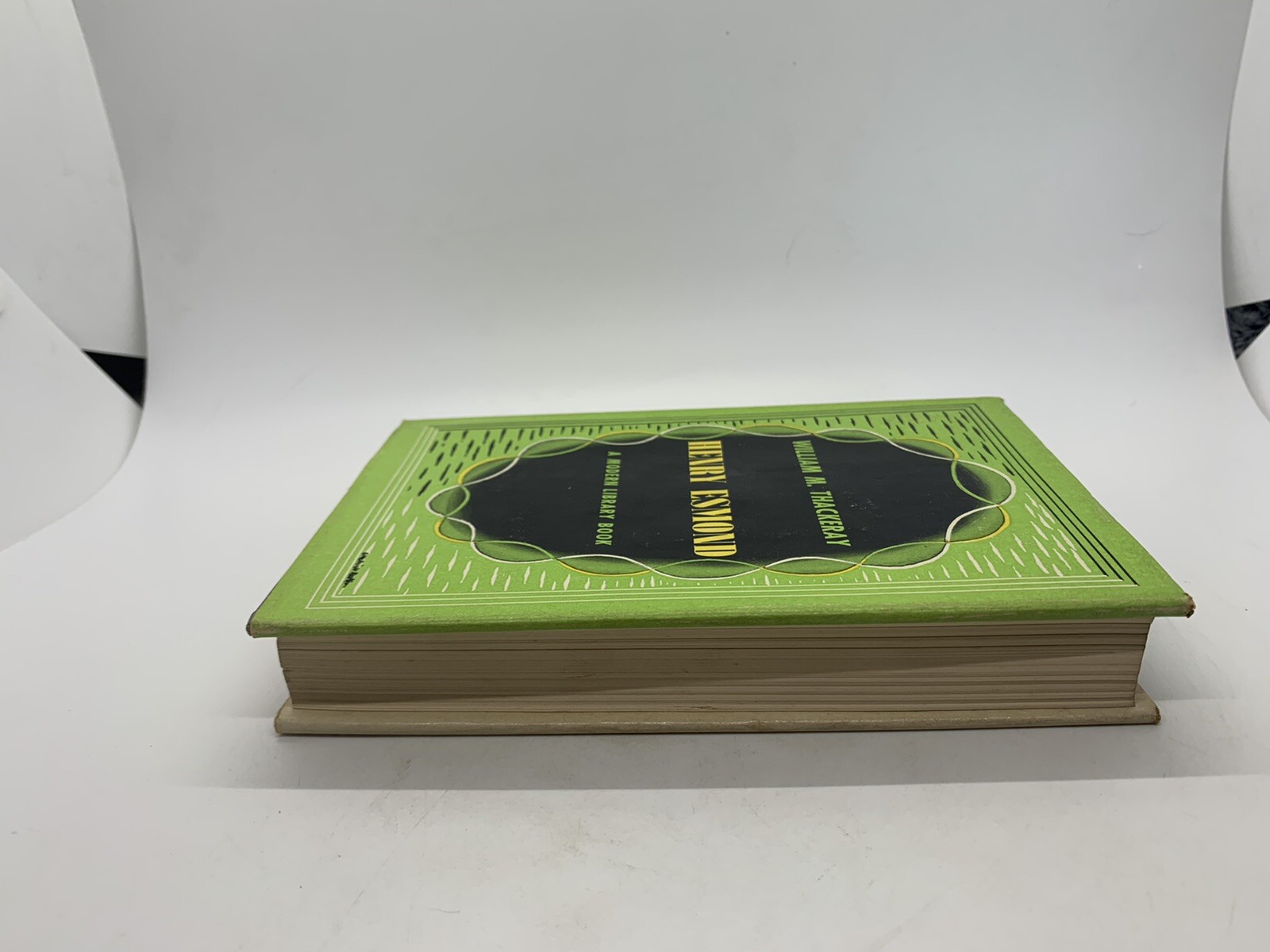 Henry Esmond William Thackeray 1950 Modern Library 80 HC DJ Vintage Book