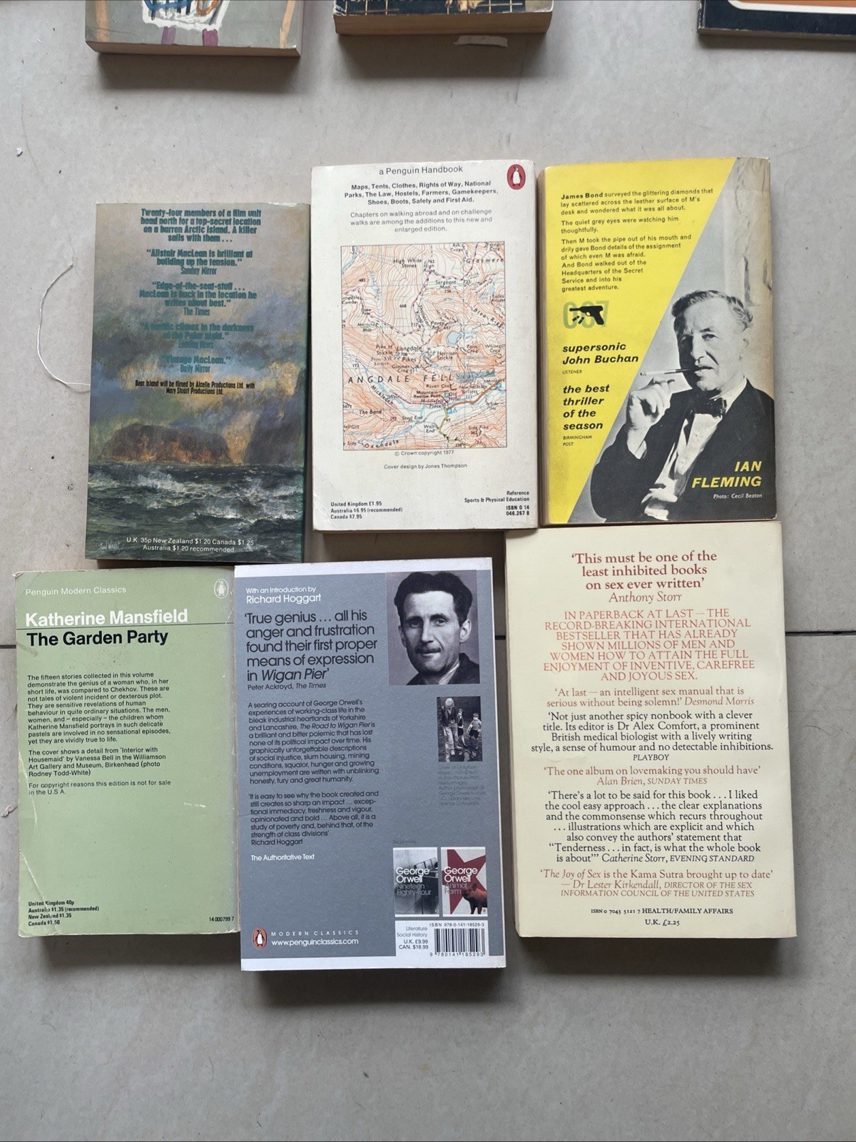 Job Lot 39x Vintage Penguin/Pelican Mixed Paperback Books Wordsworth Classic
