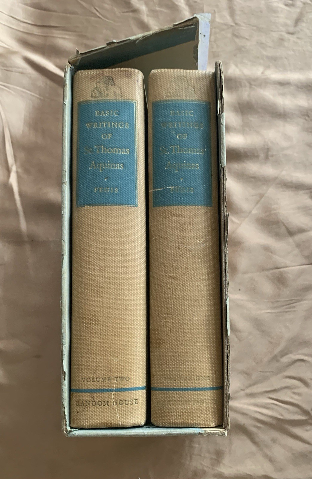 Basic Writings of St. Thomas Aquinas edited by Anton C. Pegis, Vol 1 & 2 1945 HC