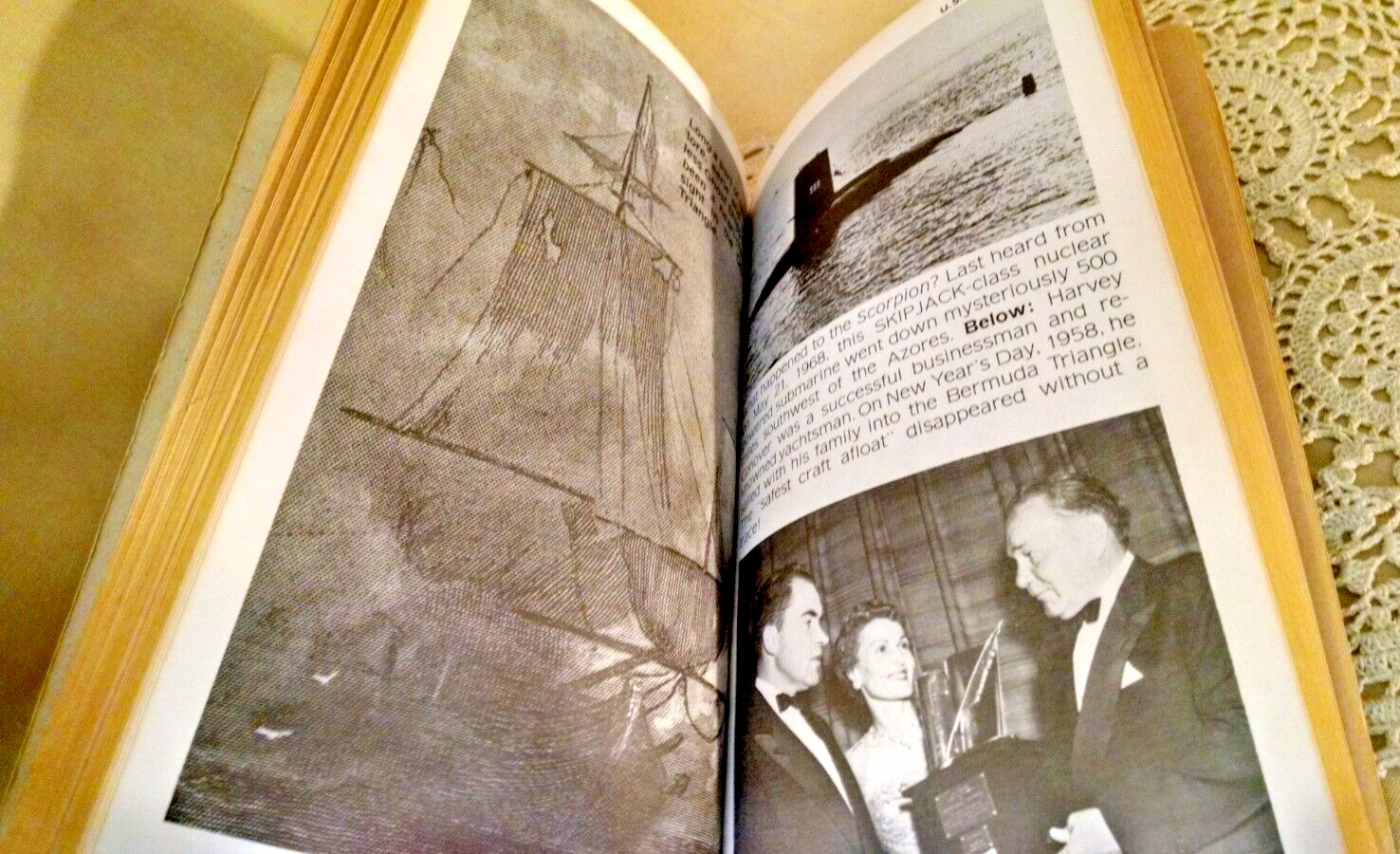 BERMUDA TRIANGLE ADI-KENT THOMAS JEFFREY WARNER PB 5TH AUG 1975 ILL FOLD OUT MAP