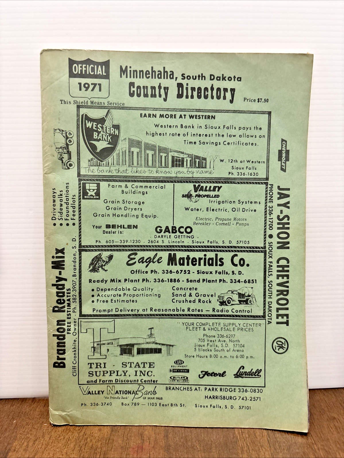 1971 Farm County Directory Book Minnehaha County South Dakota SD Phone
