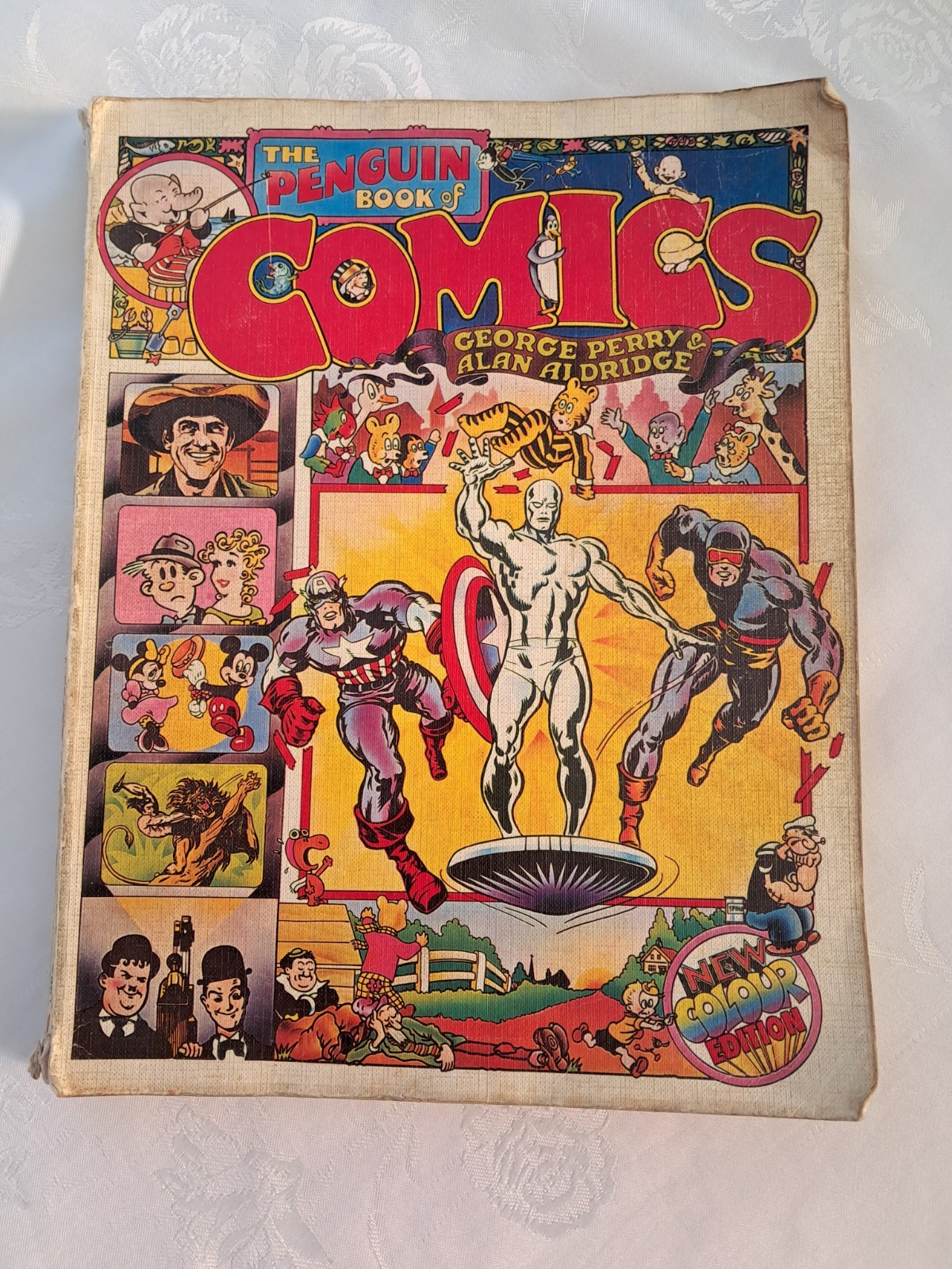 Vintage 1971 Penguin Book Of Comics Perry & Aldridge Soft Cover
