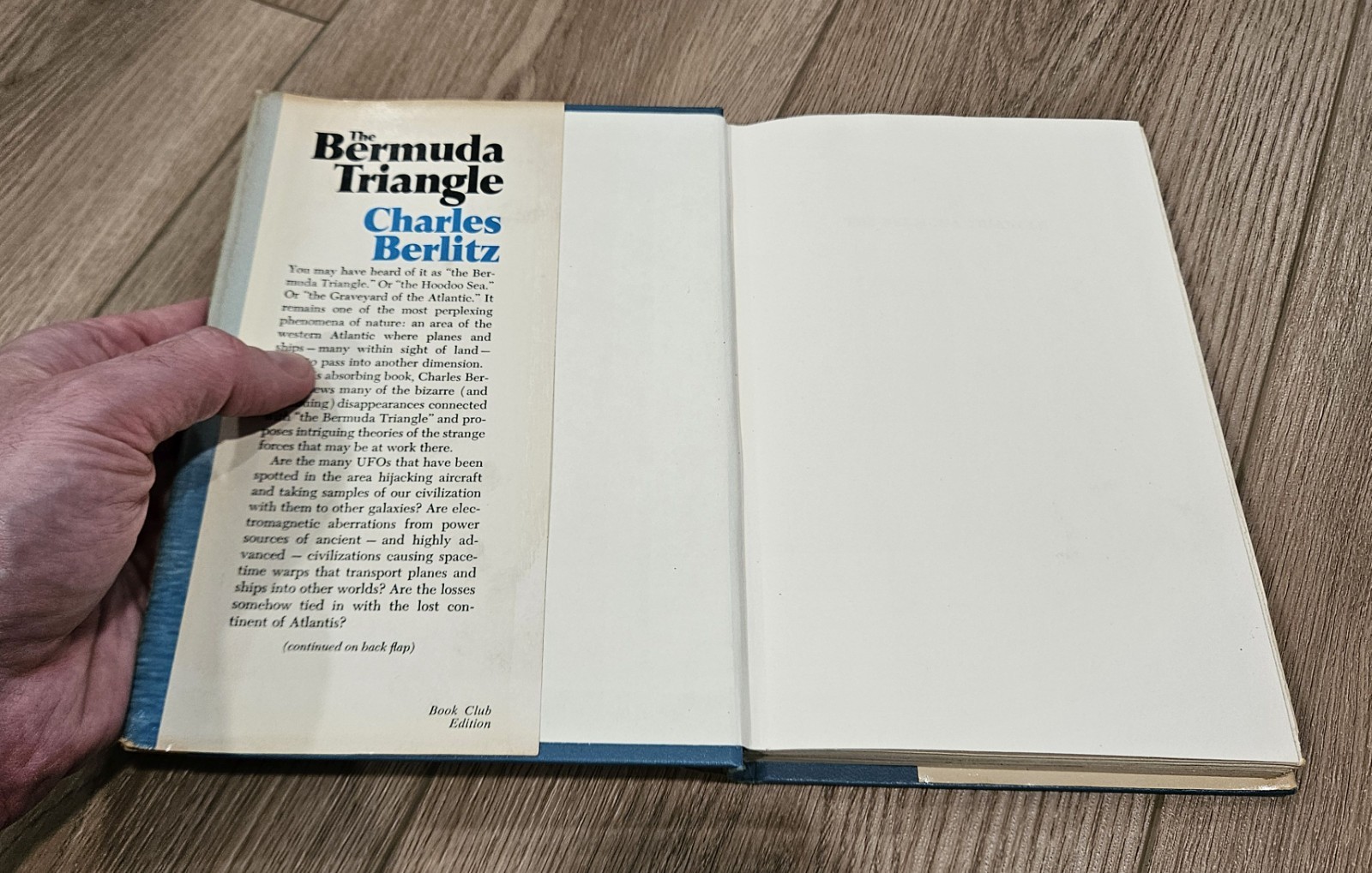 The Bermuda Triangle Charles Berlitz HCDJ 1974 Doubleday First Edition