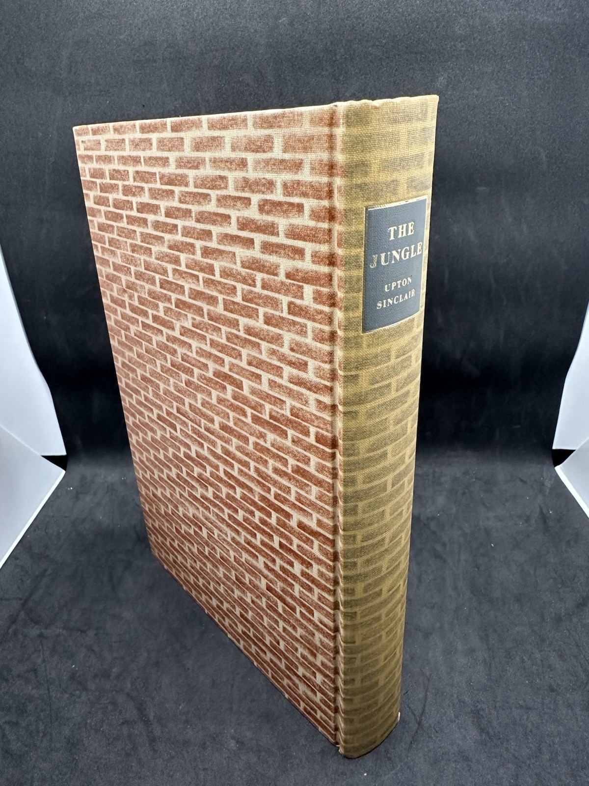 Heritage Press The Jungle Upton Sinclair HC Slipcase Sandglass 1965