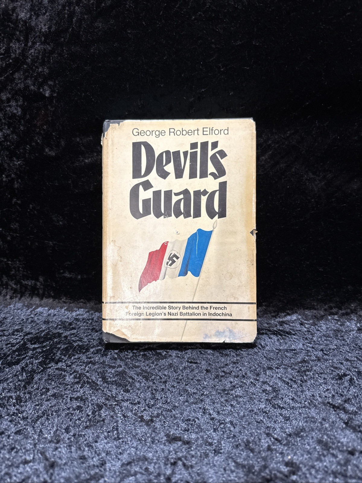 Devil’s Guard by George Robert Elford Hardcover With DJ. 1971 1st Edition Rare