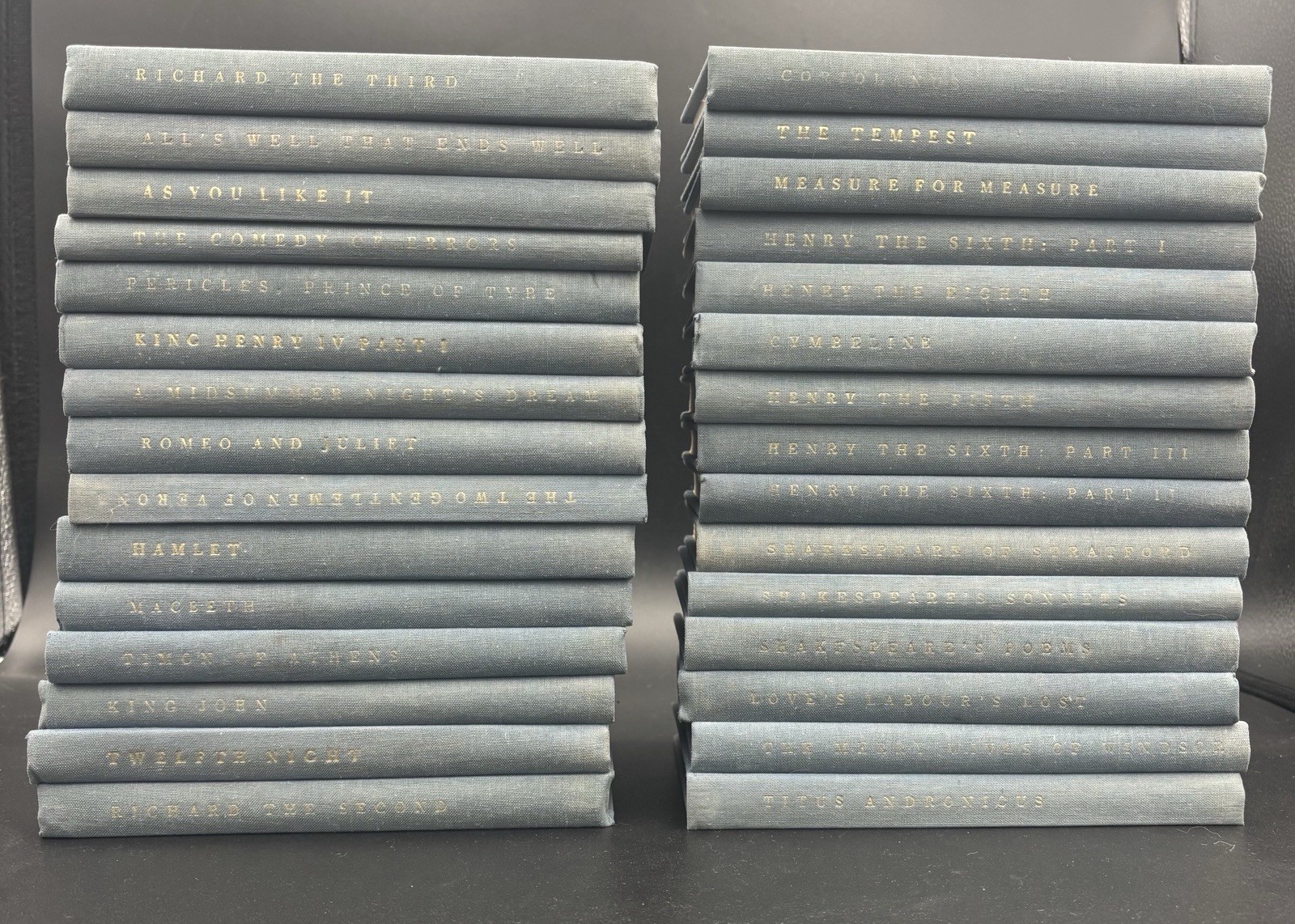 The Yale Shakespeare, 30 Volumes Blue Hardcovers University Press 1922-1965