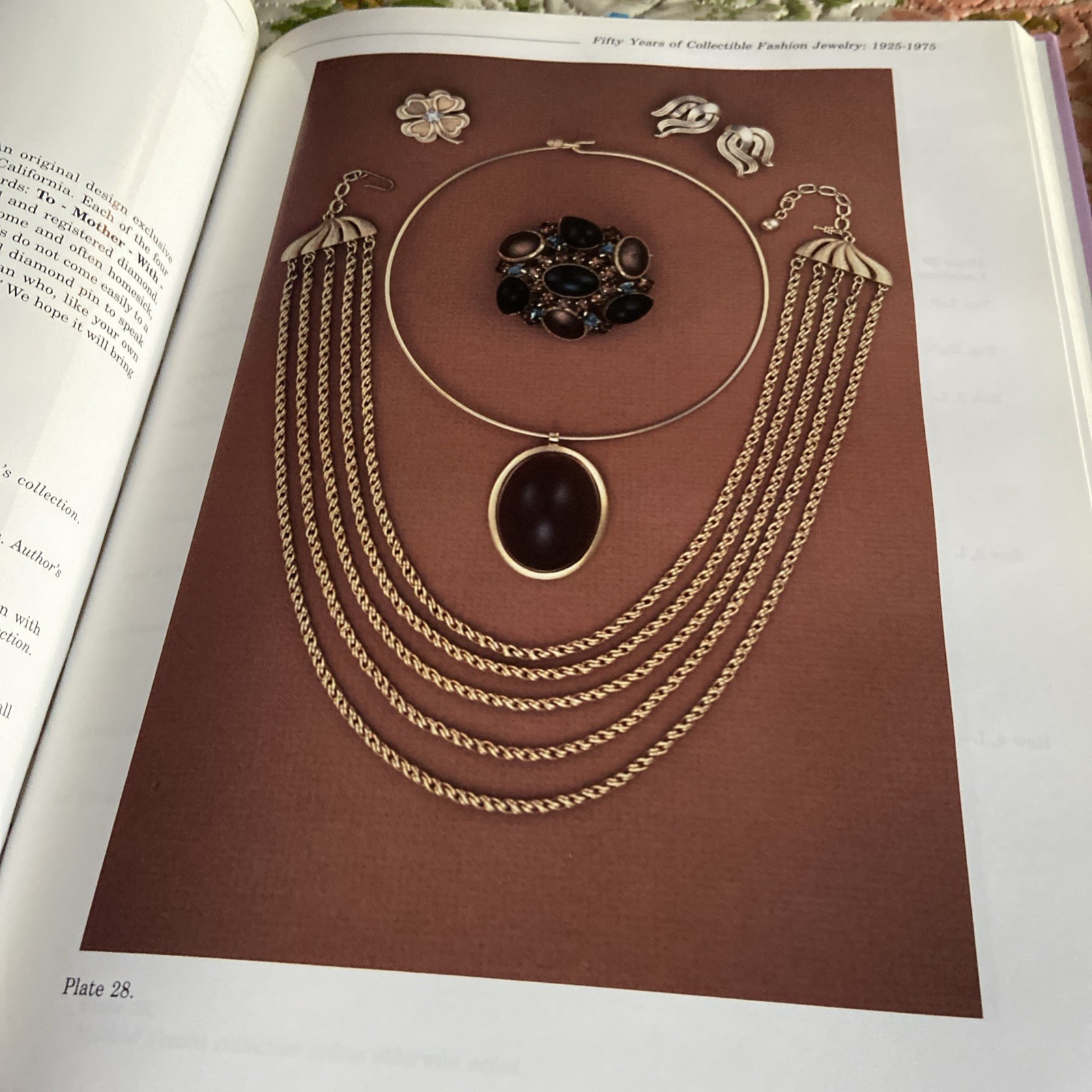 Lot Of 2 Books 50 Years Of Collectible Fashion Jewelry/art Nouveau Jewelry & Fan