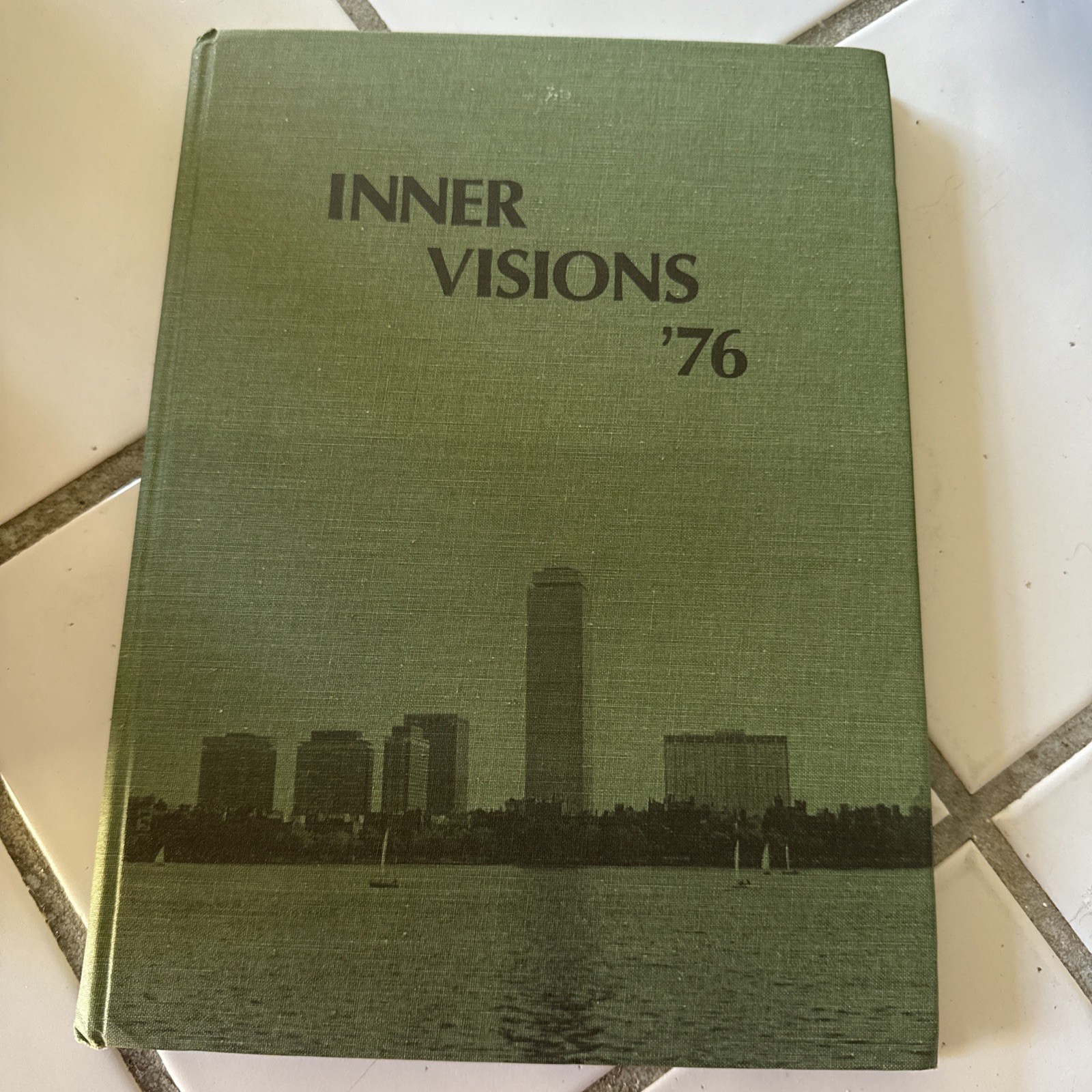 Inner Visions 1976 Newbury Junior College/Boston Mass Yearbook Great Condition
