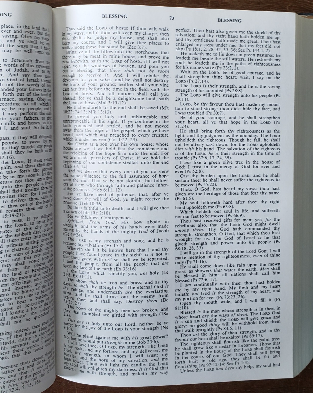 The New Nave’s Topical Bible Revised & Enlarged 1969 100,000 References 1114 pgs