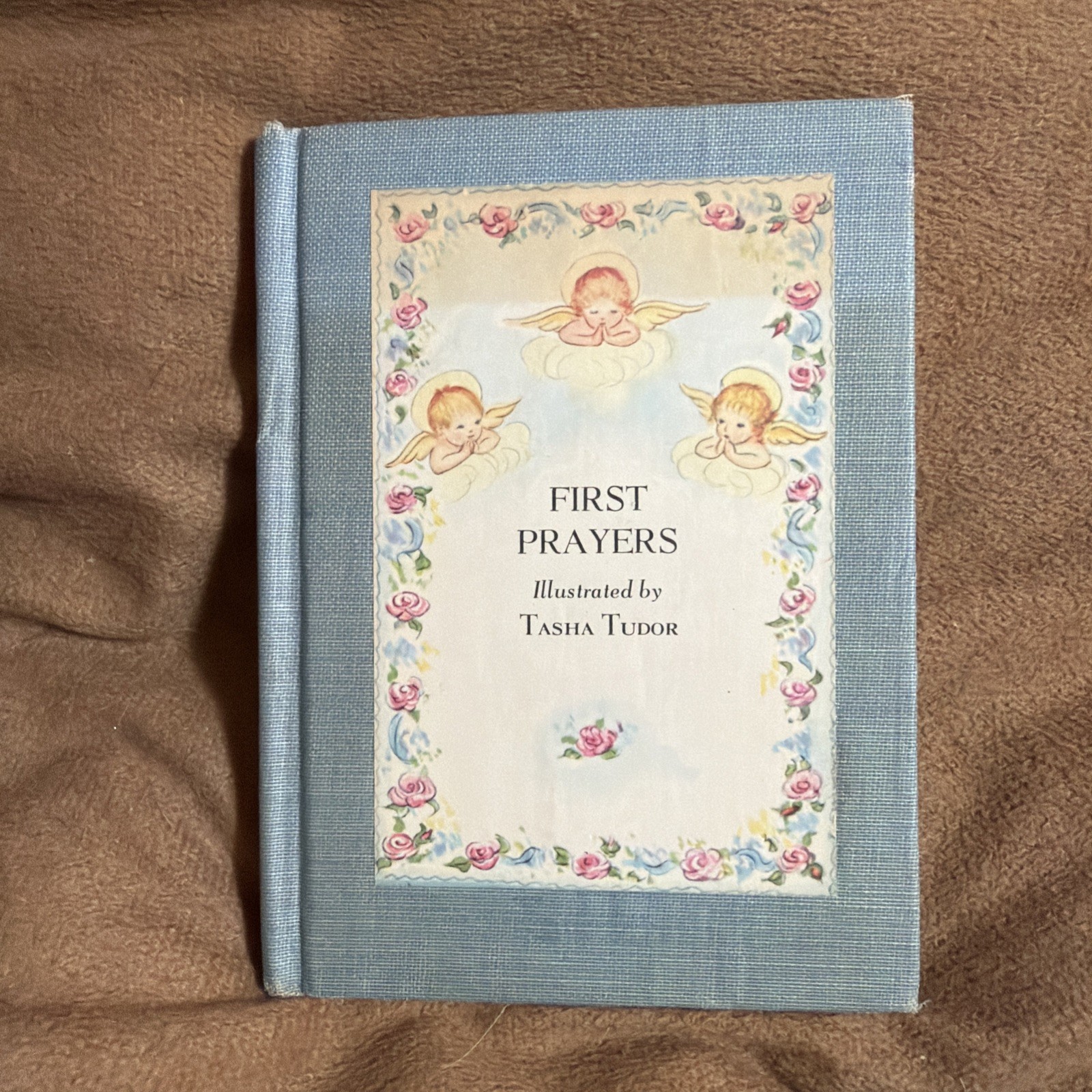 First Prayers Beautiful Tasha Tudor Illustrations Hard Cover 1952 approx 4×5