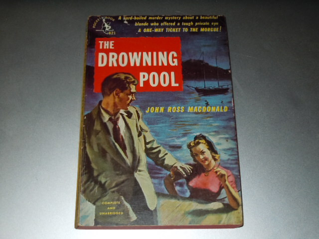 THE DROWNING POOL JOHN ROSS MACDONALD Pocket Vintage SC/1st Edition August, 1951