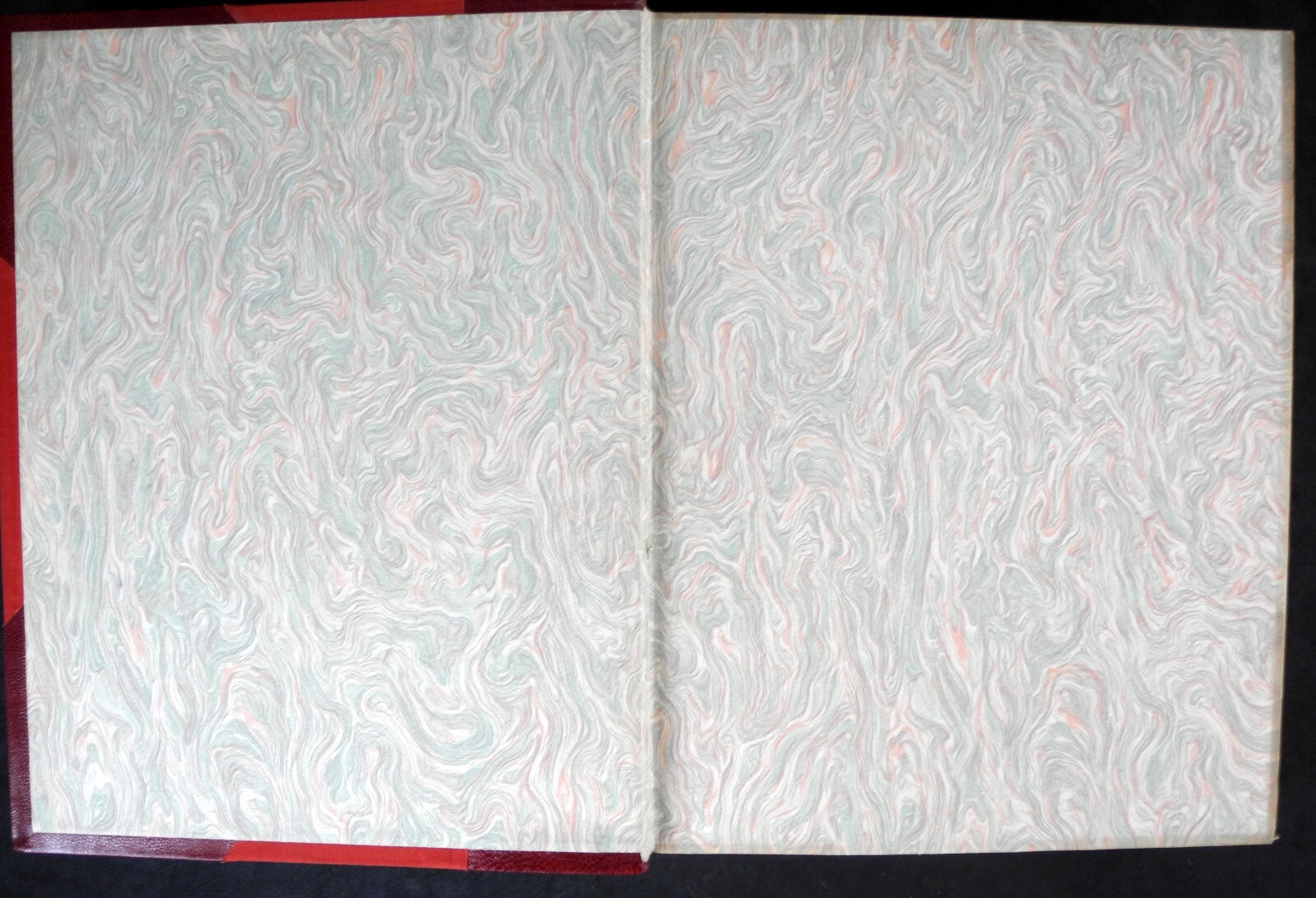 Mr. Pickwick by Charles Dickens – Illustrated in Color by Frank Reynolds