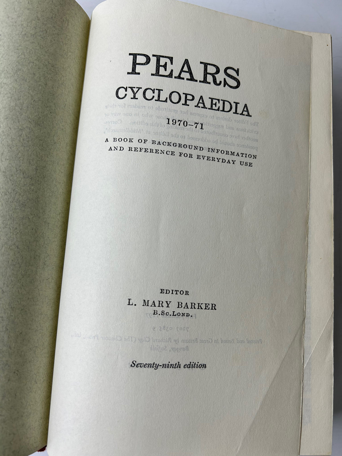Pears Cyclopaedia 79th Edition (Hardback 1970 Pelham Books Ltd)