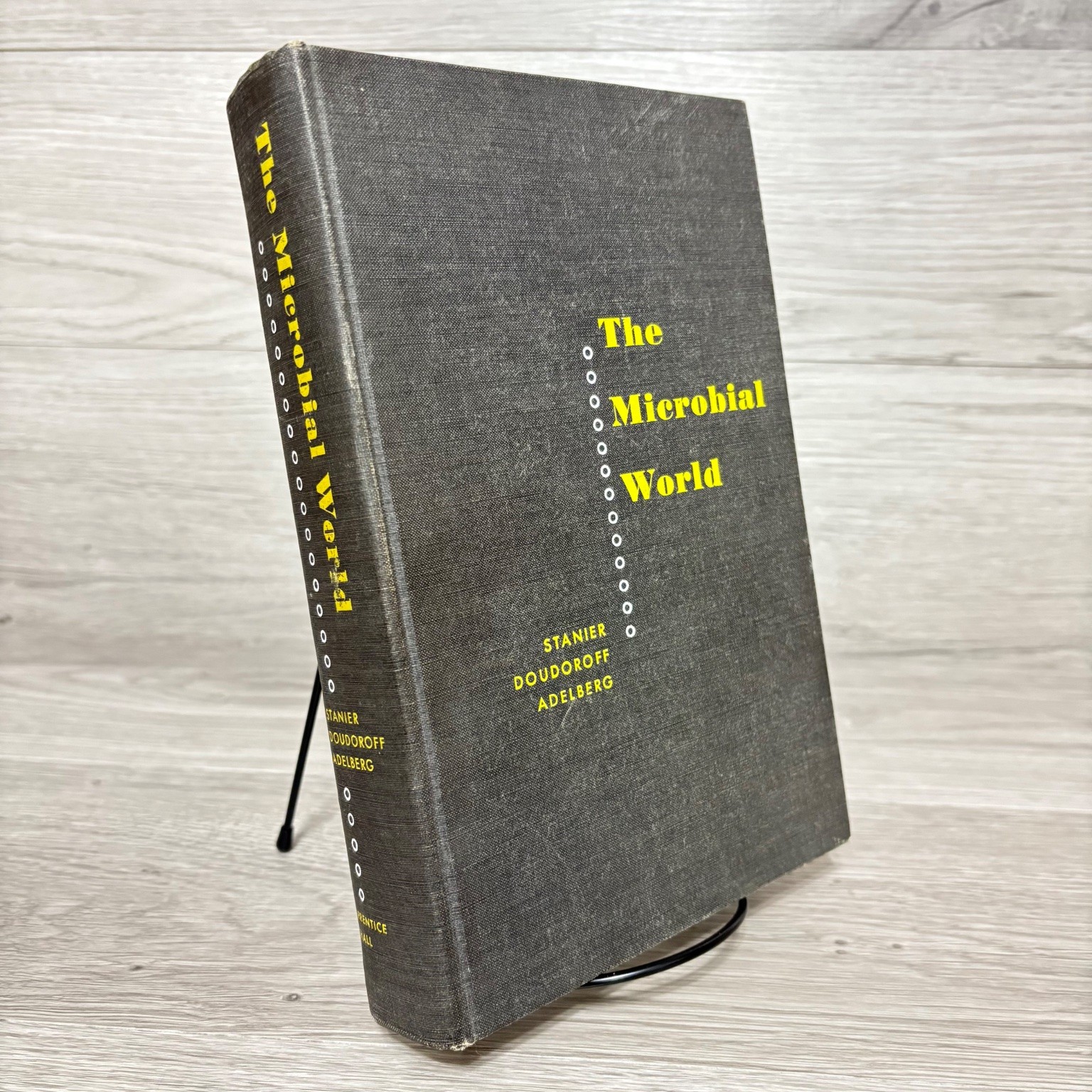 The Microbial World Stanier Doudoroff Adelberg 1961 5th Printing Prentice Hall