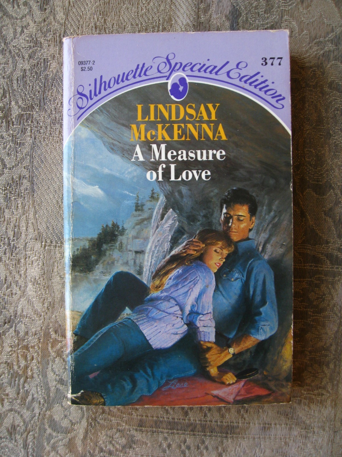 Lindsay McKenna – A Measure of Love (Silhouette Special #377) 1987 – paperback