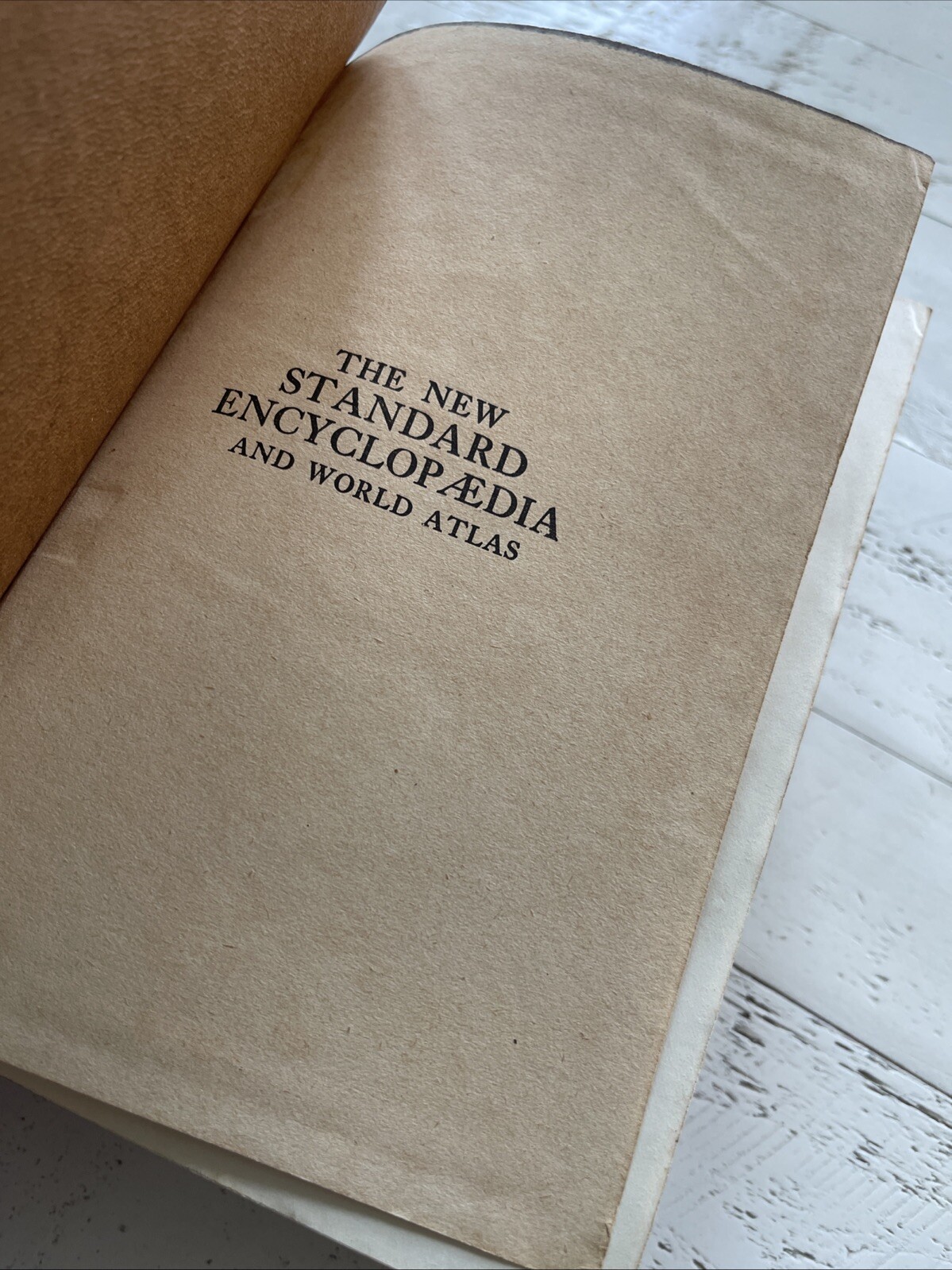 The New Standard Encyclopædia & World Atlas – Odhams Press Hardcover 1932