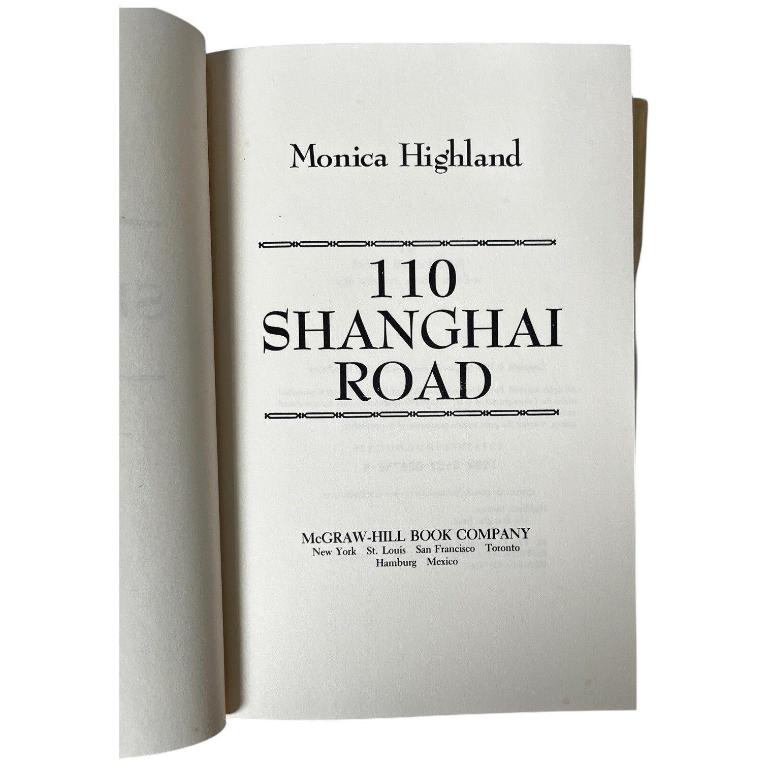 Signed 110 Shanghai Road Monica Highland Carloyn See 1986 First Edition HCDJ