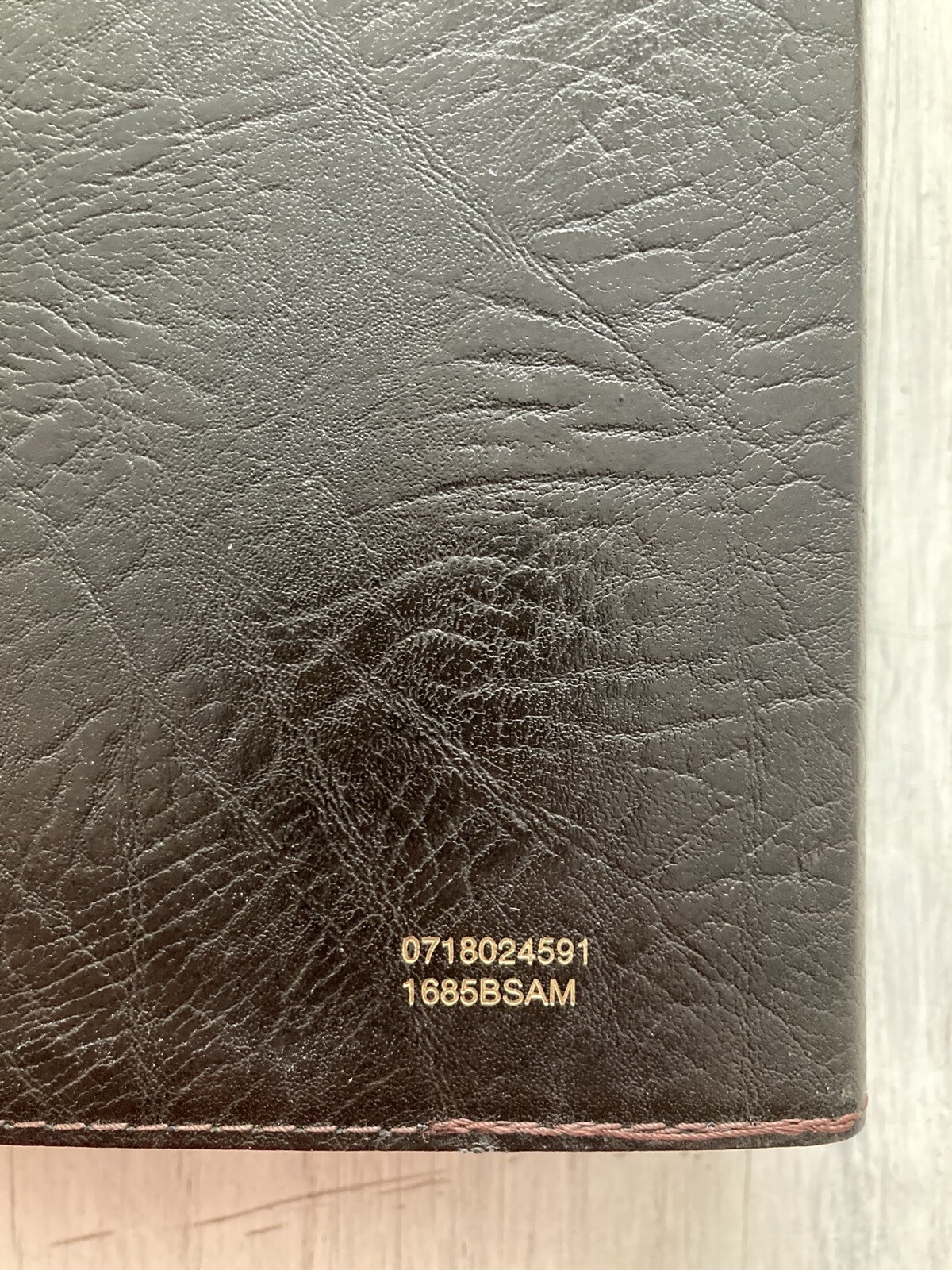 New King James Version Giant Print Edition Two Tone Leather Dark Brown Tan NKJV