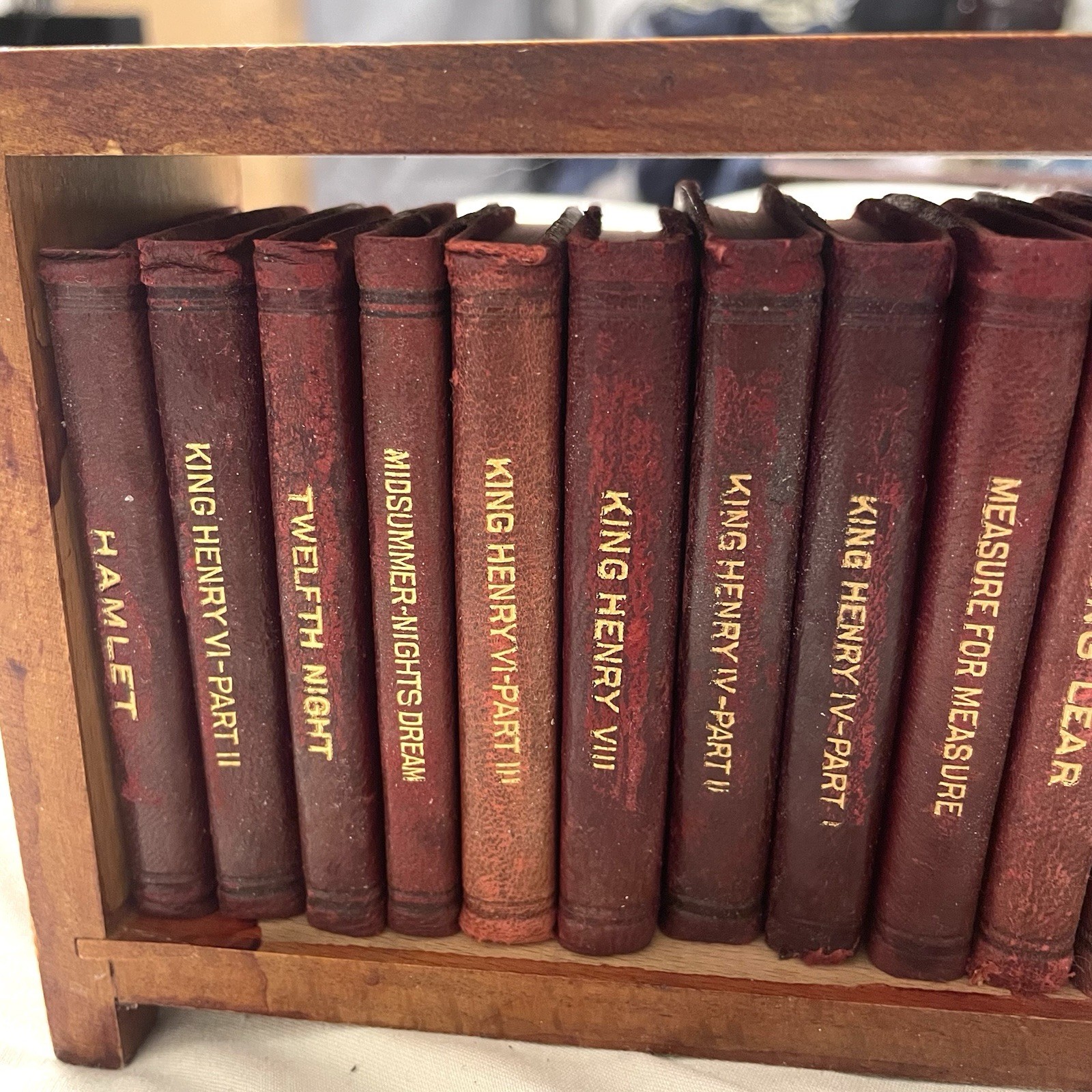 Antique Miniature Knickerbocker Shakespeare Books 23 Vols Original Wood Case