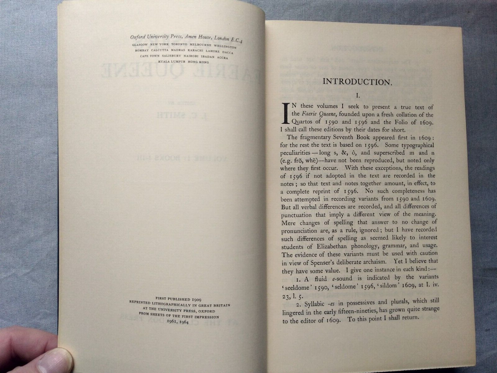 The Poetical Works of Edmund Spenser Faerie Queene 2 Vols Clarendon Press 1964