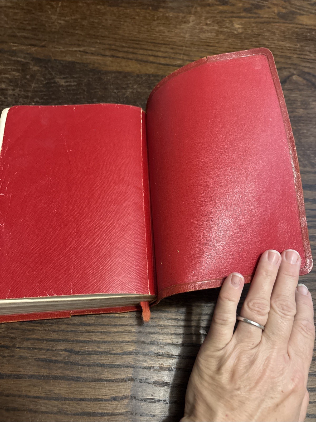The New Chain Reference Bible Thompson B.B. Kirkbride Red Leather 1957 VINTAGE
