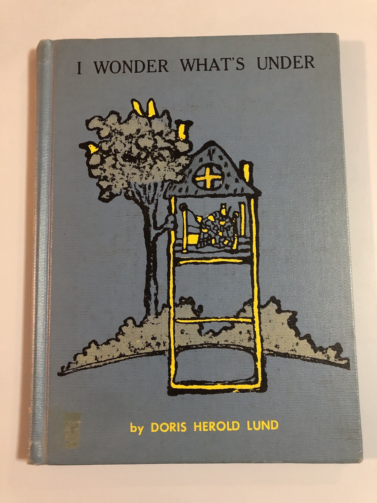 Vintage 1970 I Wonder What’s Under by Doris Herold Lund PARENTS MAGAZINE PRESS