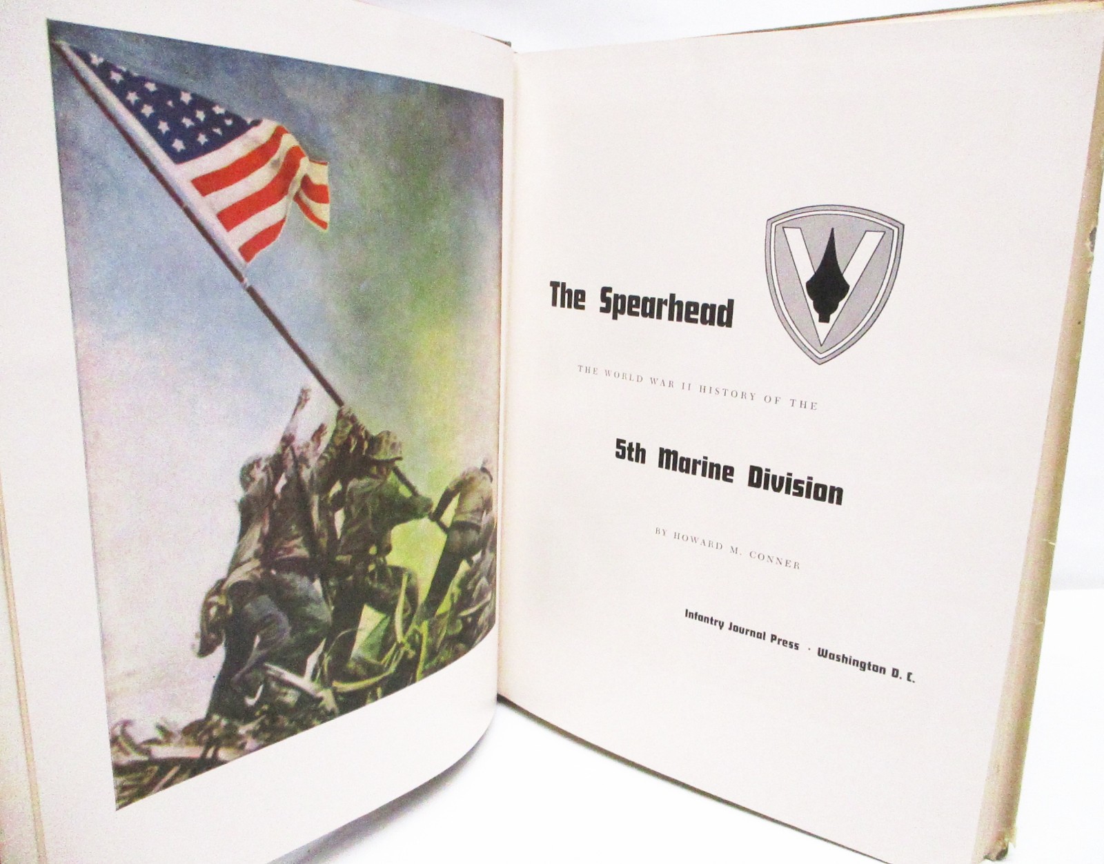 THE SPEARHEAD THE 5TH MARINE DIVISION IN WW11 by HOWARD CONNOR HCDJ 1ST EDITION