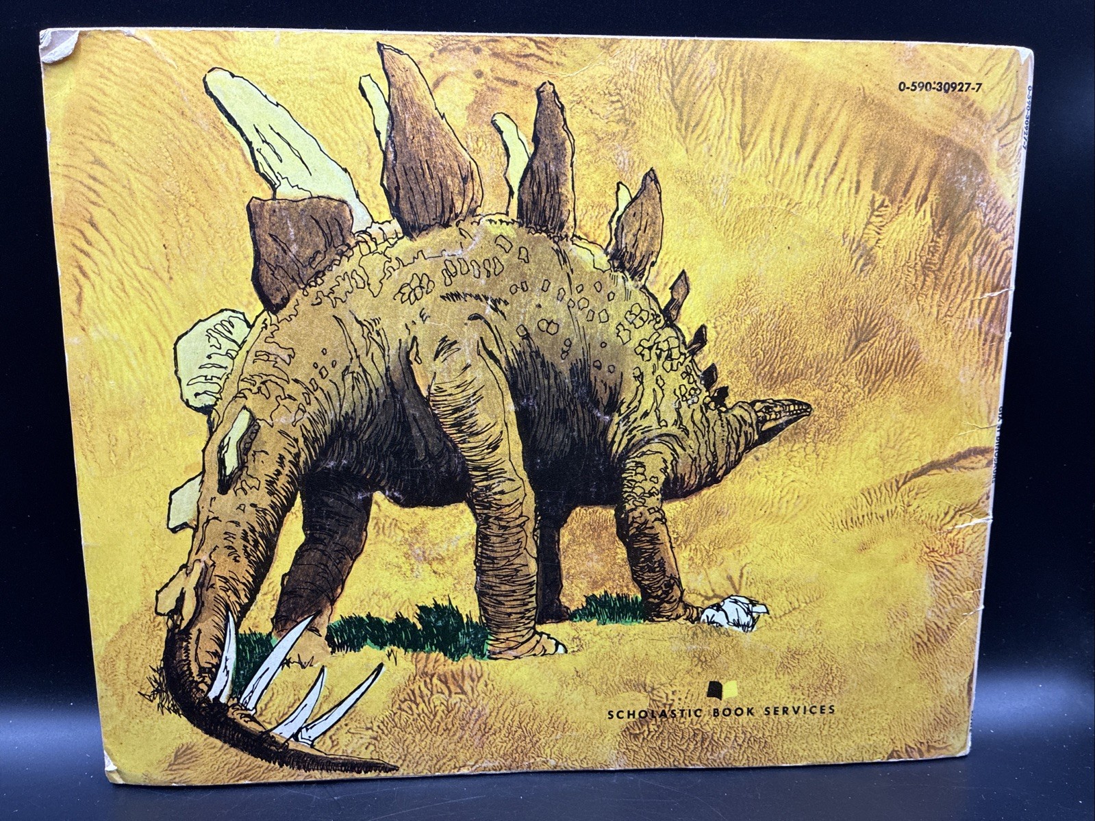 Giant Dinosaurs (Erna Rowe) 1973 Scholastic Paperback