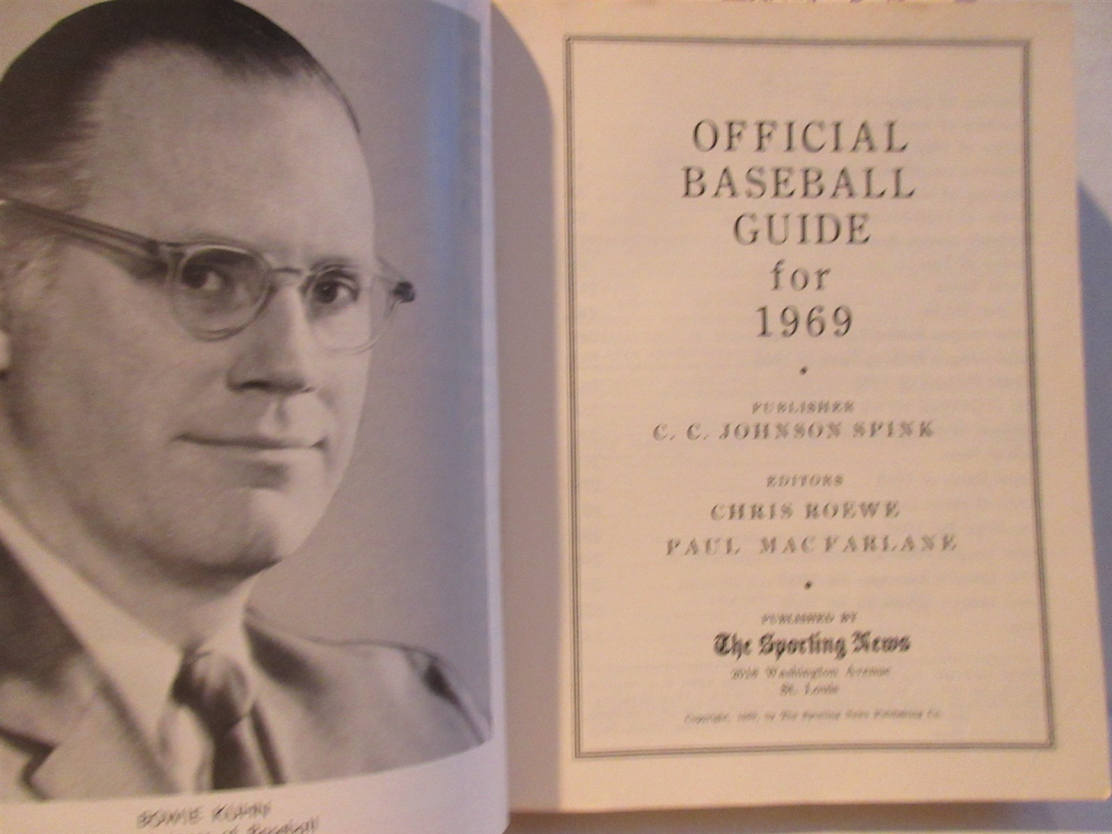 1969 Sporting News Baseball Guide Pete Rose Bob Gibson Denny McLain Harrelson