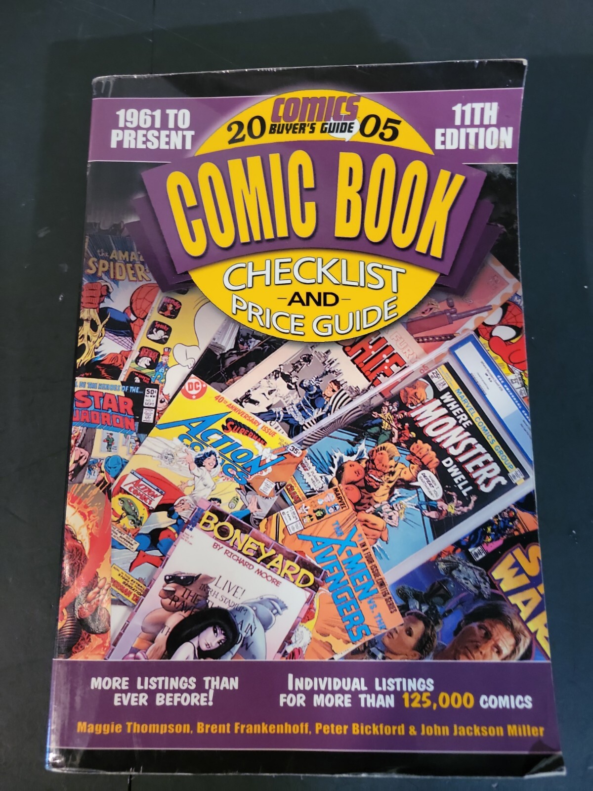 2005 Comic Book Checklist and Price Guide, 1961 to Present by Brent Frankenhoff,