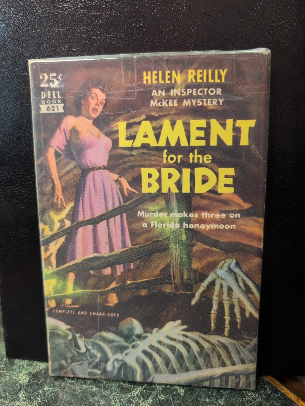 LAMENT FOR THE BRIDE by Helen Reilly – Vintage Mystery PB – GGA – 1952