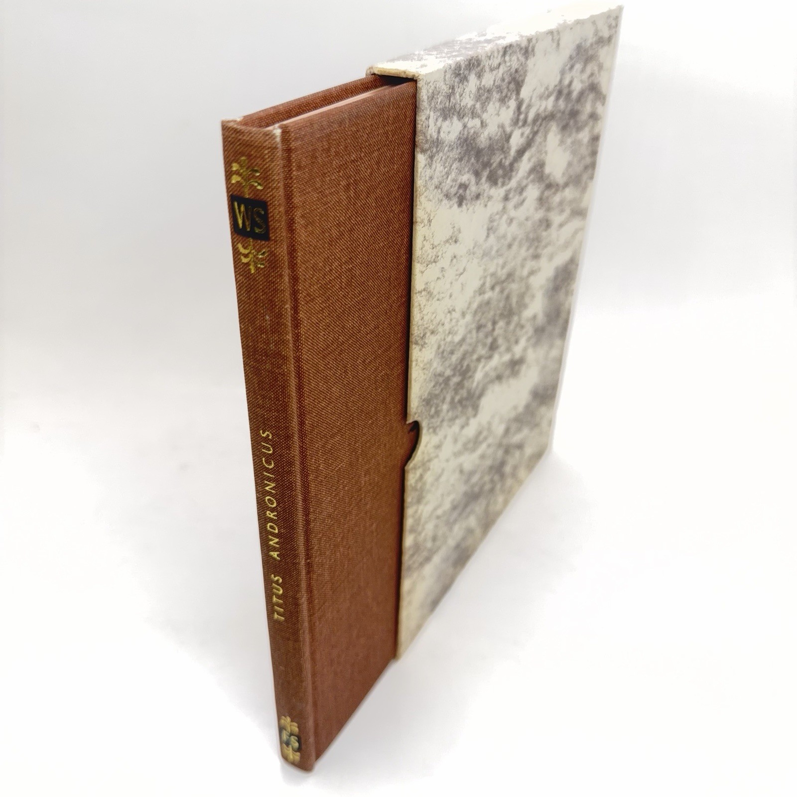 Titus Andronicus FOLIO SOCIETY London 1st Printing 1970 #33 in Rainbow Set