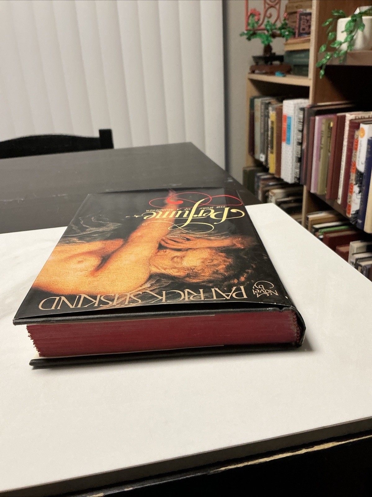 1986 1ST US EDITION/ 1ST PRINT Patrick Suskind PERFUME – HCDJ VG