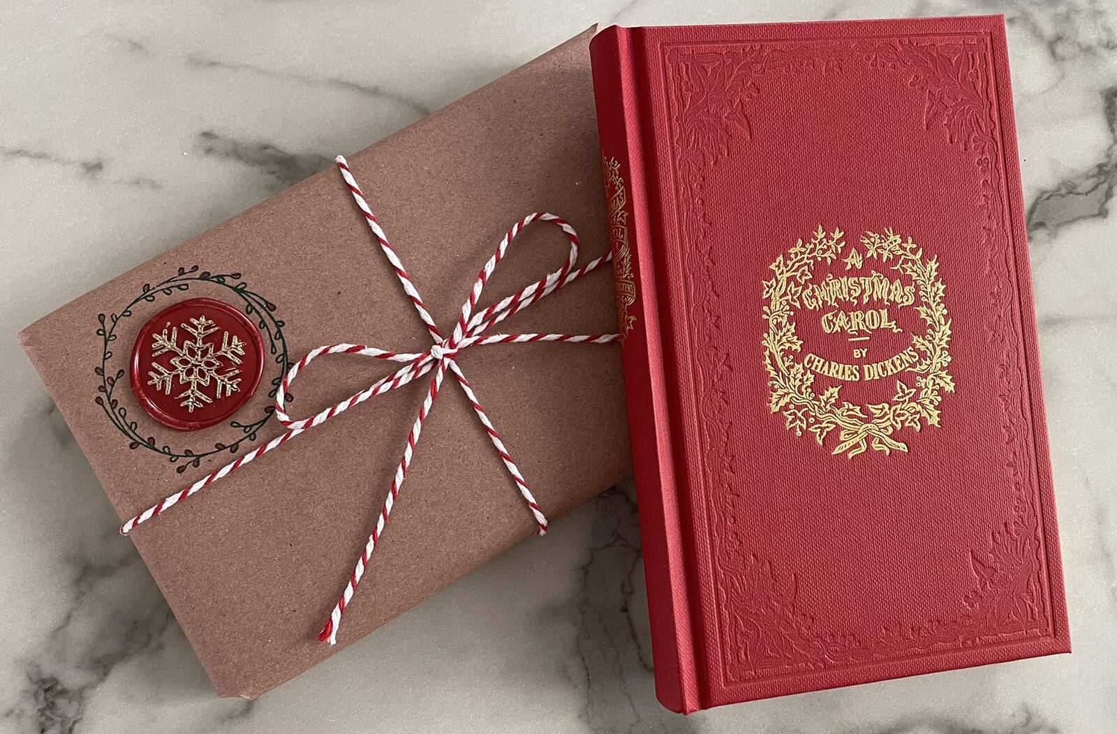 GIFT WRAPPED?A Christmas Carol Charles Dickens Silk Binding 1st Edition Replica