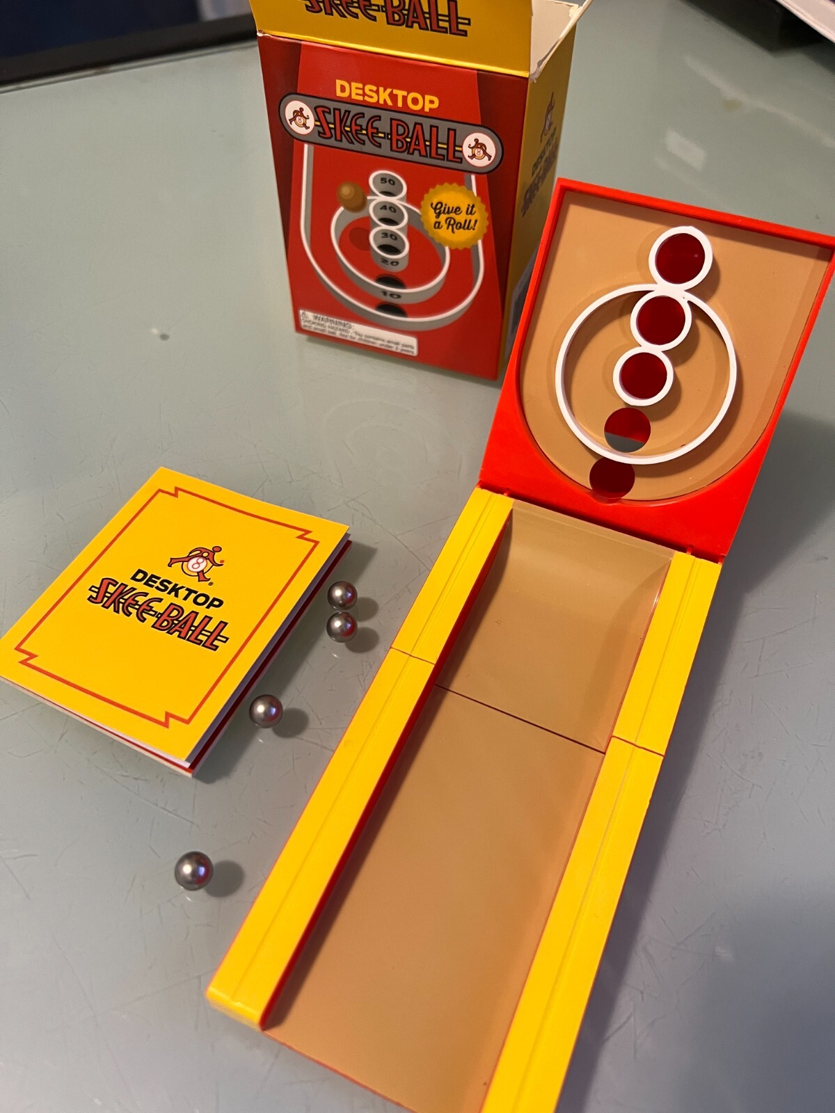 Desktop Skee-Ball: Give it a roll! (RP Minis)