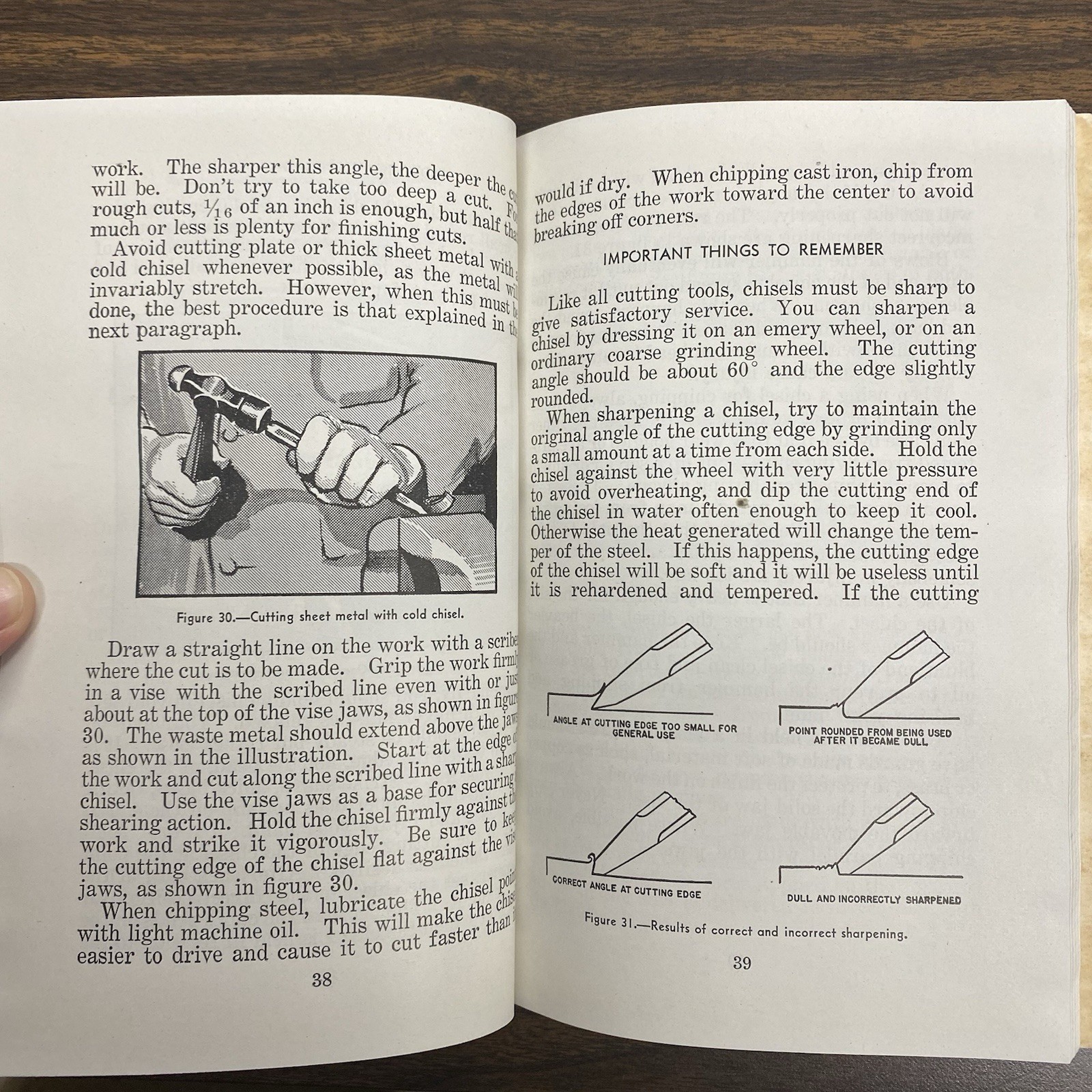 1944 Hand Tools Training Course Illustrated Vintage Technical Instruction Book