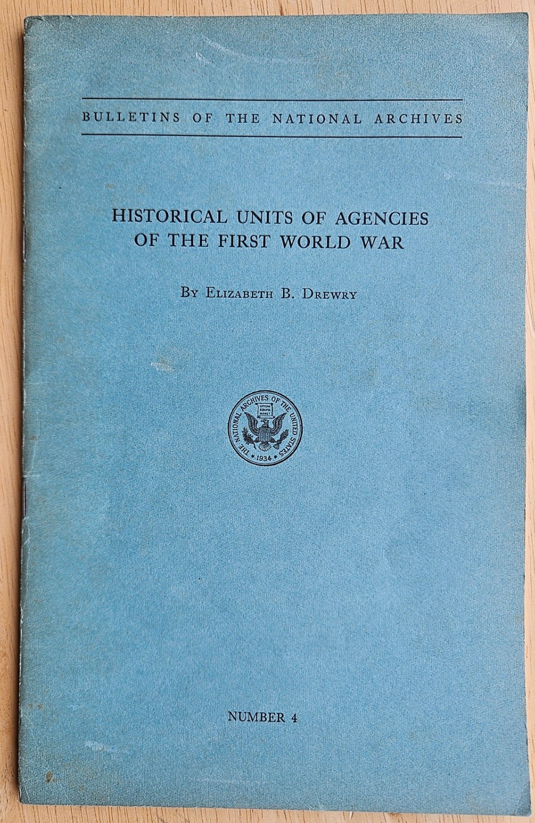 1942 Historical Units of Agencies of the First World War – Free Shipping!