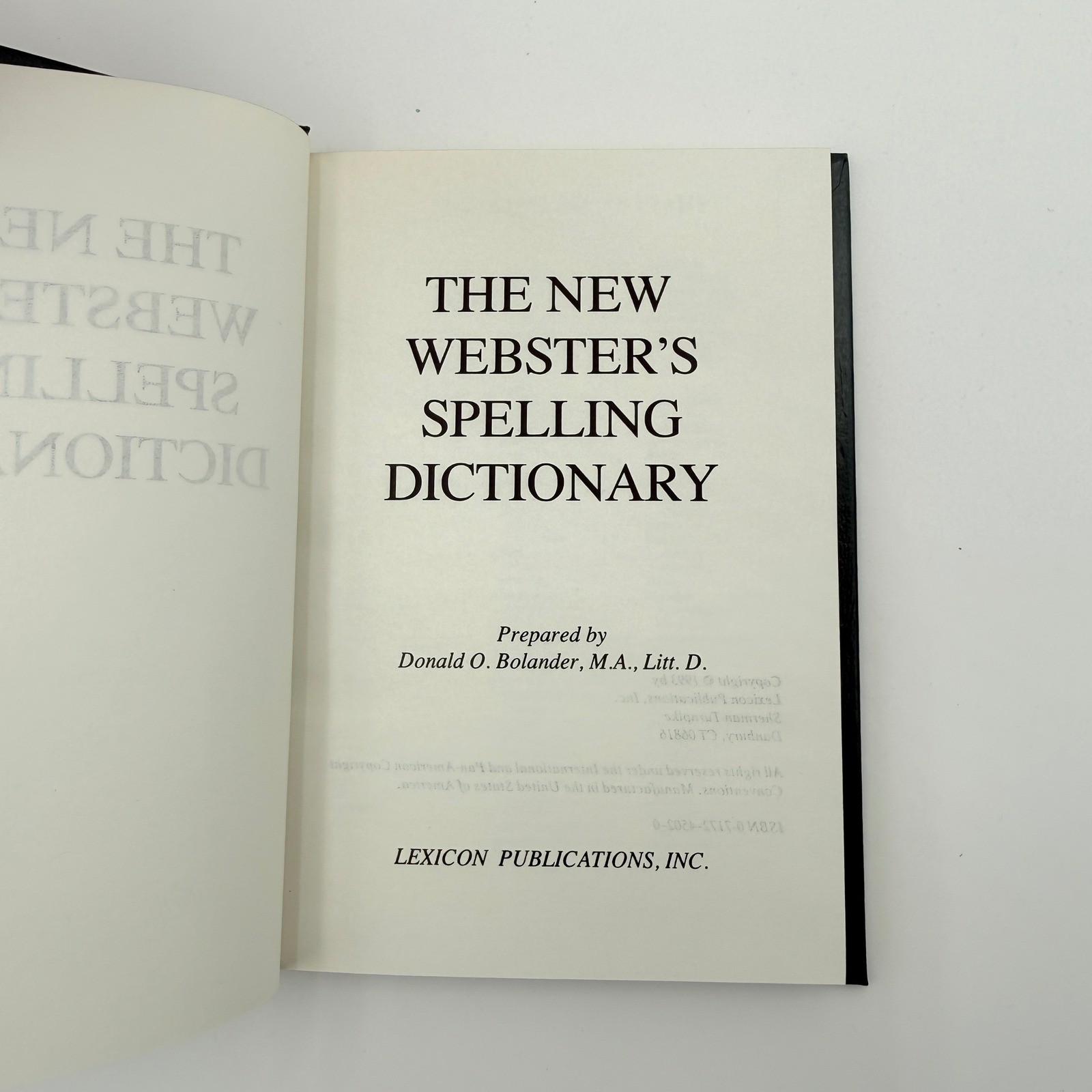 VTG The New Webster’s Dictionary, Thesaurus, Spelling Set Vest Pocket Edition 93
