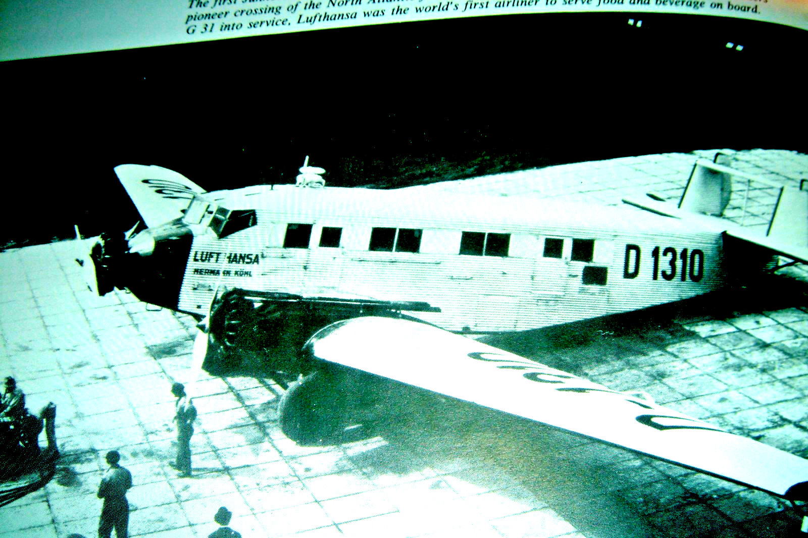 „The Sky their frontier,“ by Robert Jackson, , HARDCOVER- AIRPLANES 1920 TO 1940