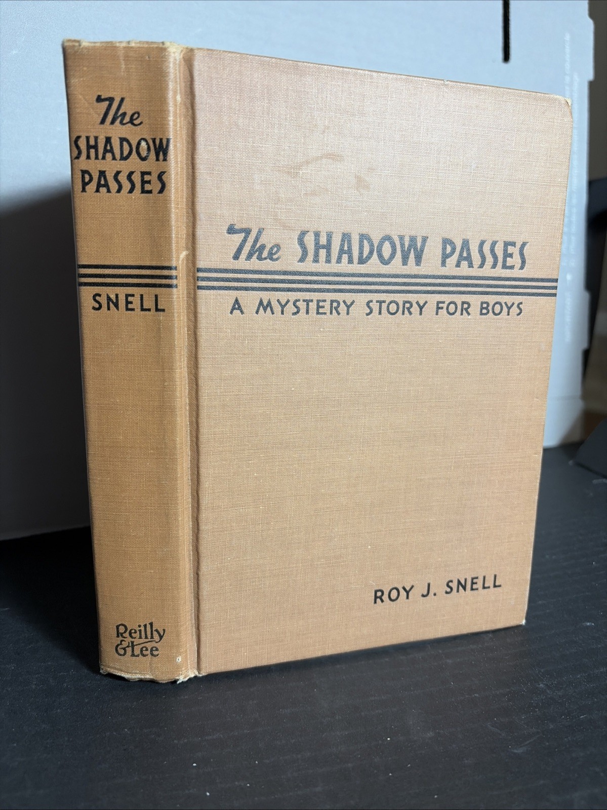 The Shadow Passes by Roy J. Snell (1938, Hardcover) A Mystery Story for Boys