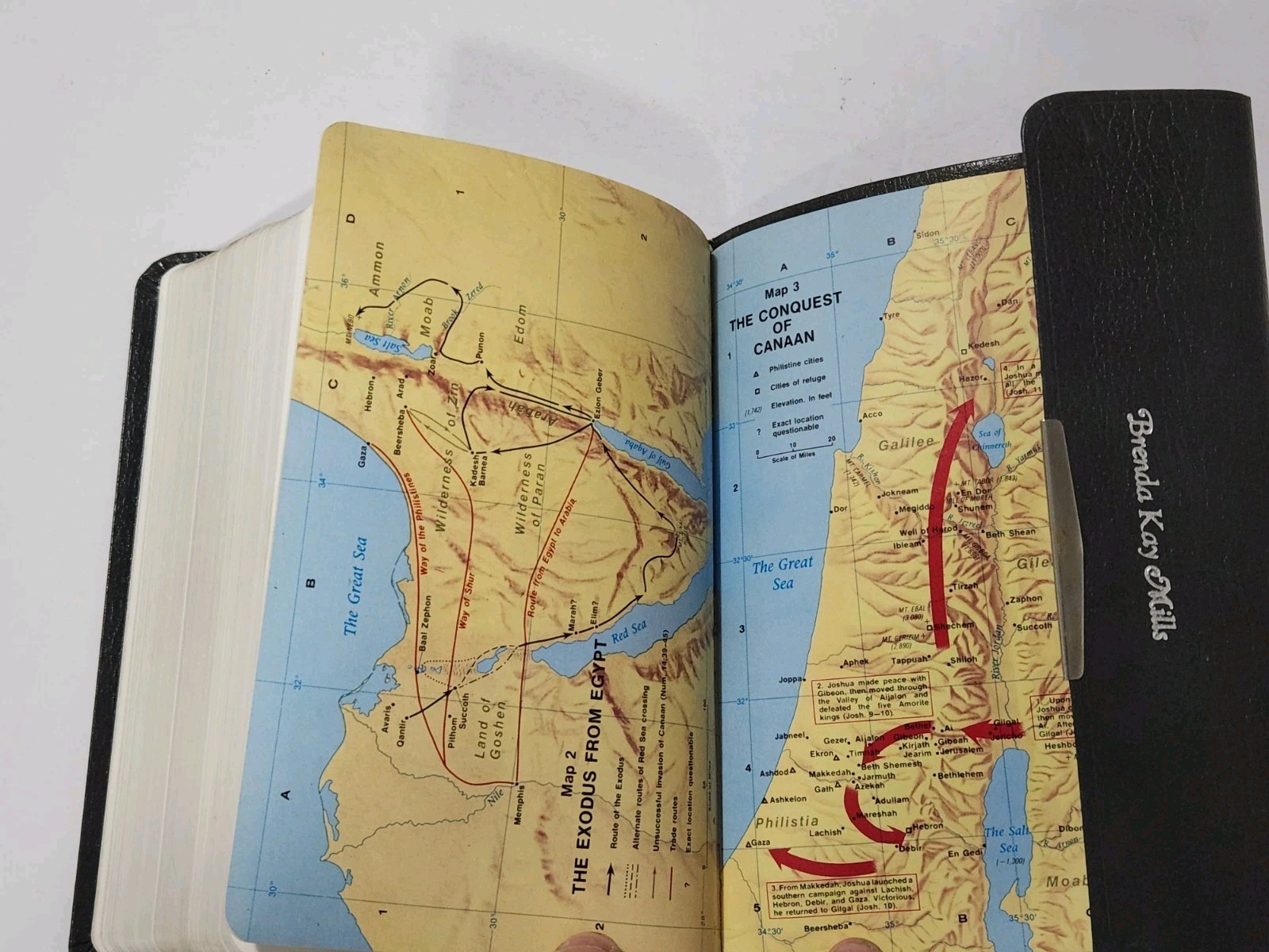 Holy Bible New King James Version Reference, Red Letter, Nelson 748SGY 1983 Snap