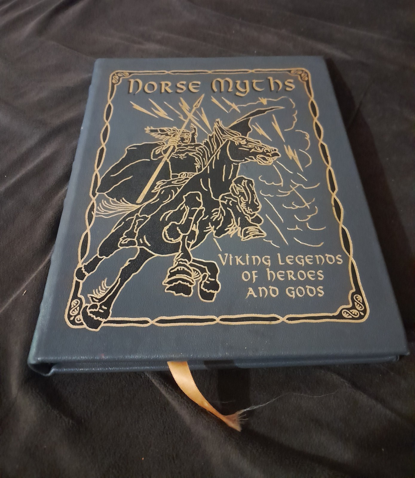NORSE MYTHS: Viking Legends of Heroes and Gods, M. Dougherty