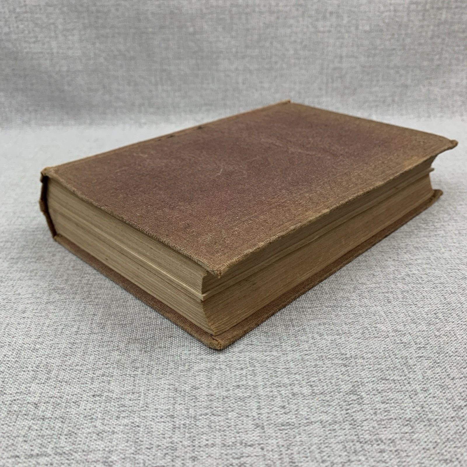 The American Revolution, Including Also the Beauties of American History 1856