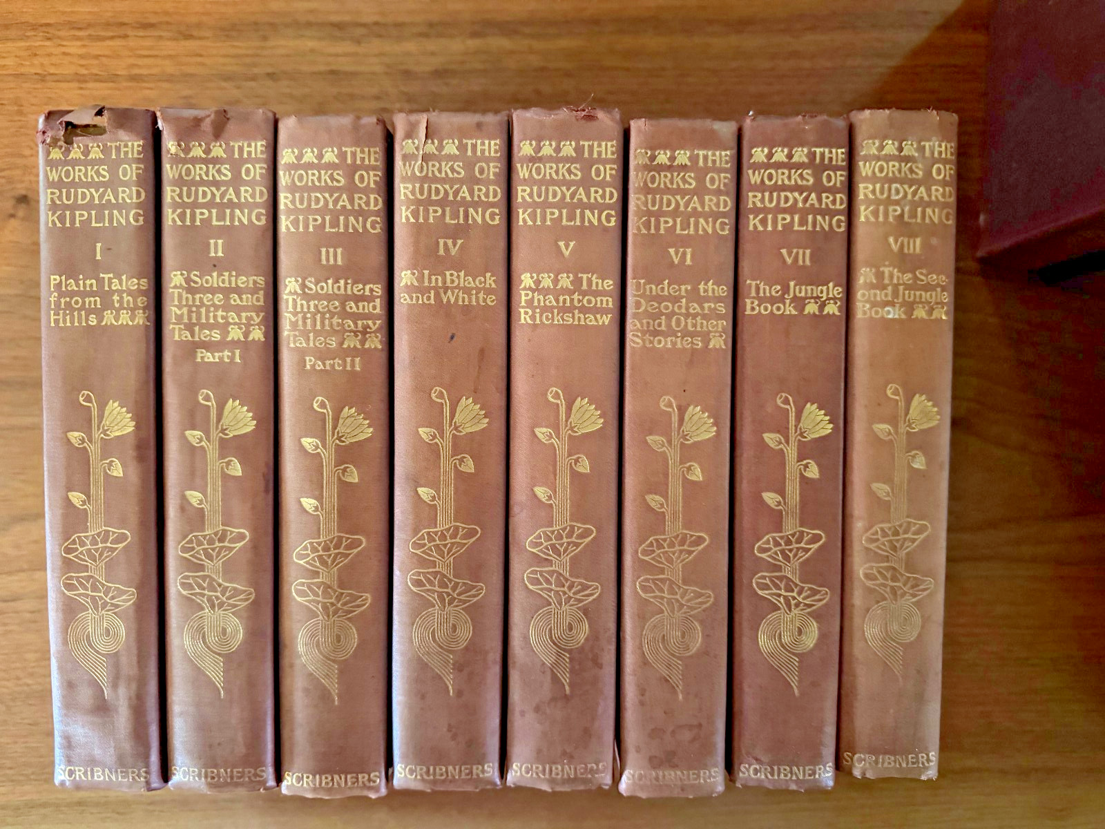 Rudyard Kipling — The Writings in Prose and Verse – 32 Volume Set – Signed 1907