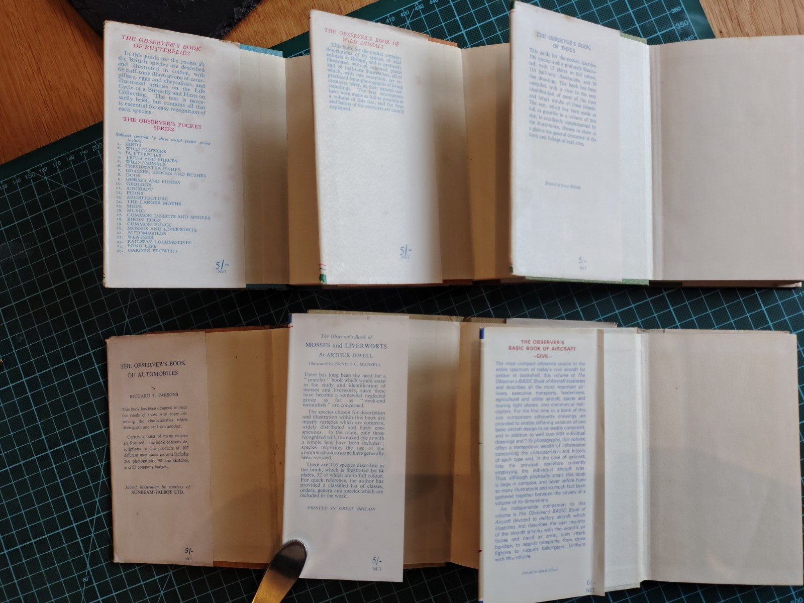 8 x The Observer’s Book of # 2, 3, 4, 5, 19, 20, 21, 38, all with dust covers.