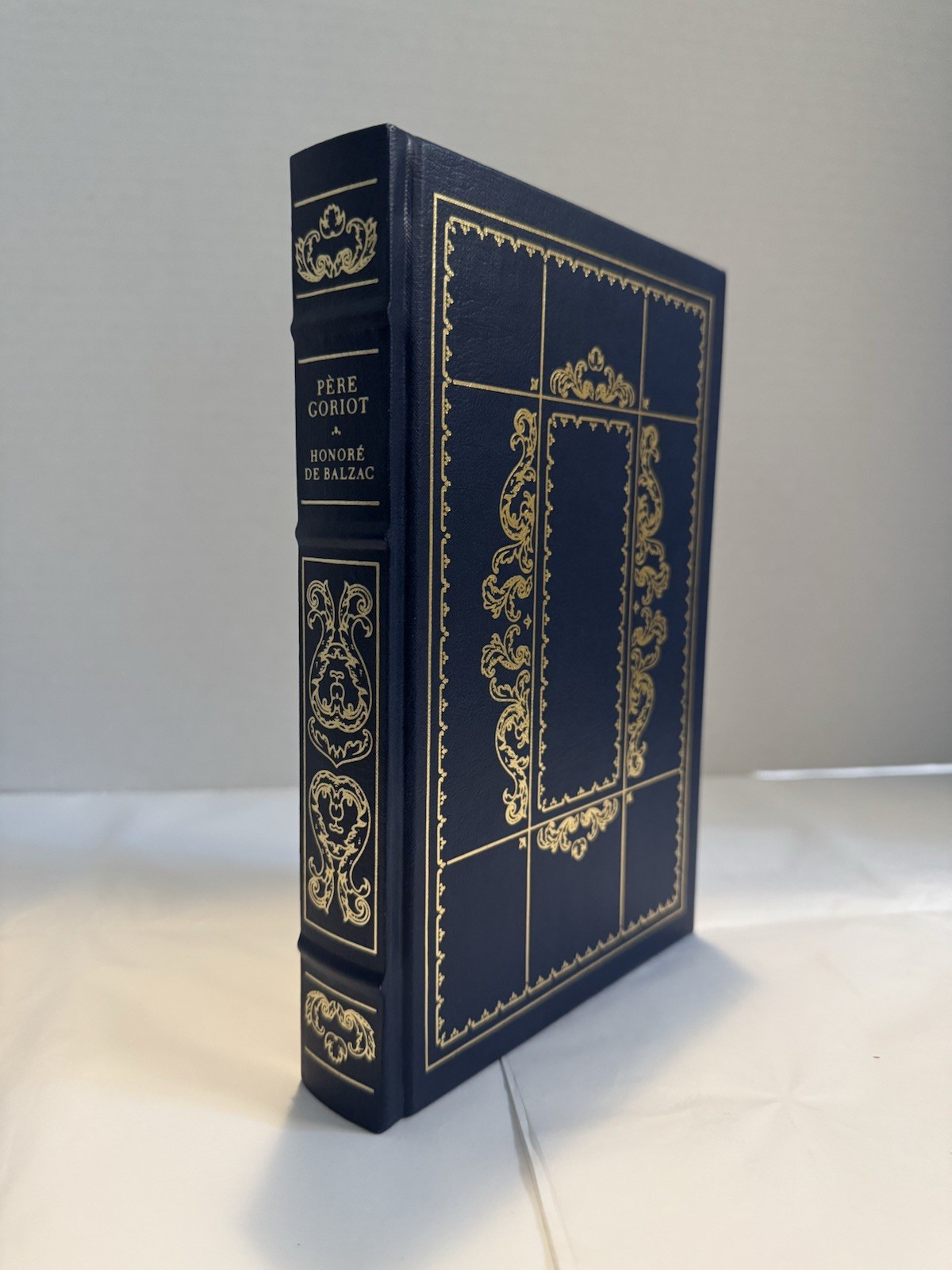 FRANKLIN LIBRARY Pere Goriot, Honore de Balzac 1980 Blue Gold Gilded EXCELLENT