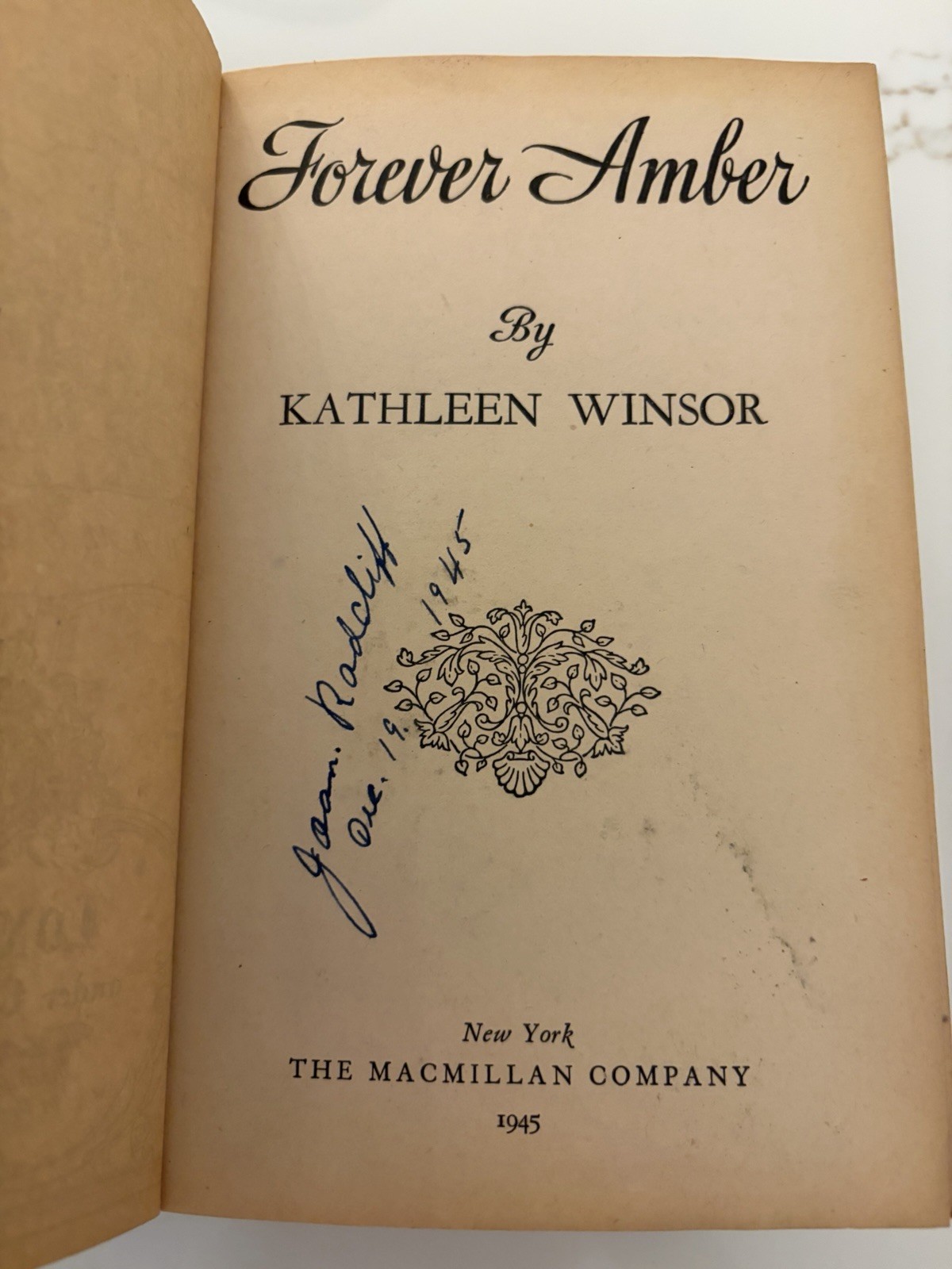 Forever Amber By Kathleen Windsor (1944, Hardcover)