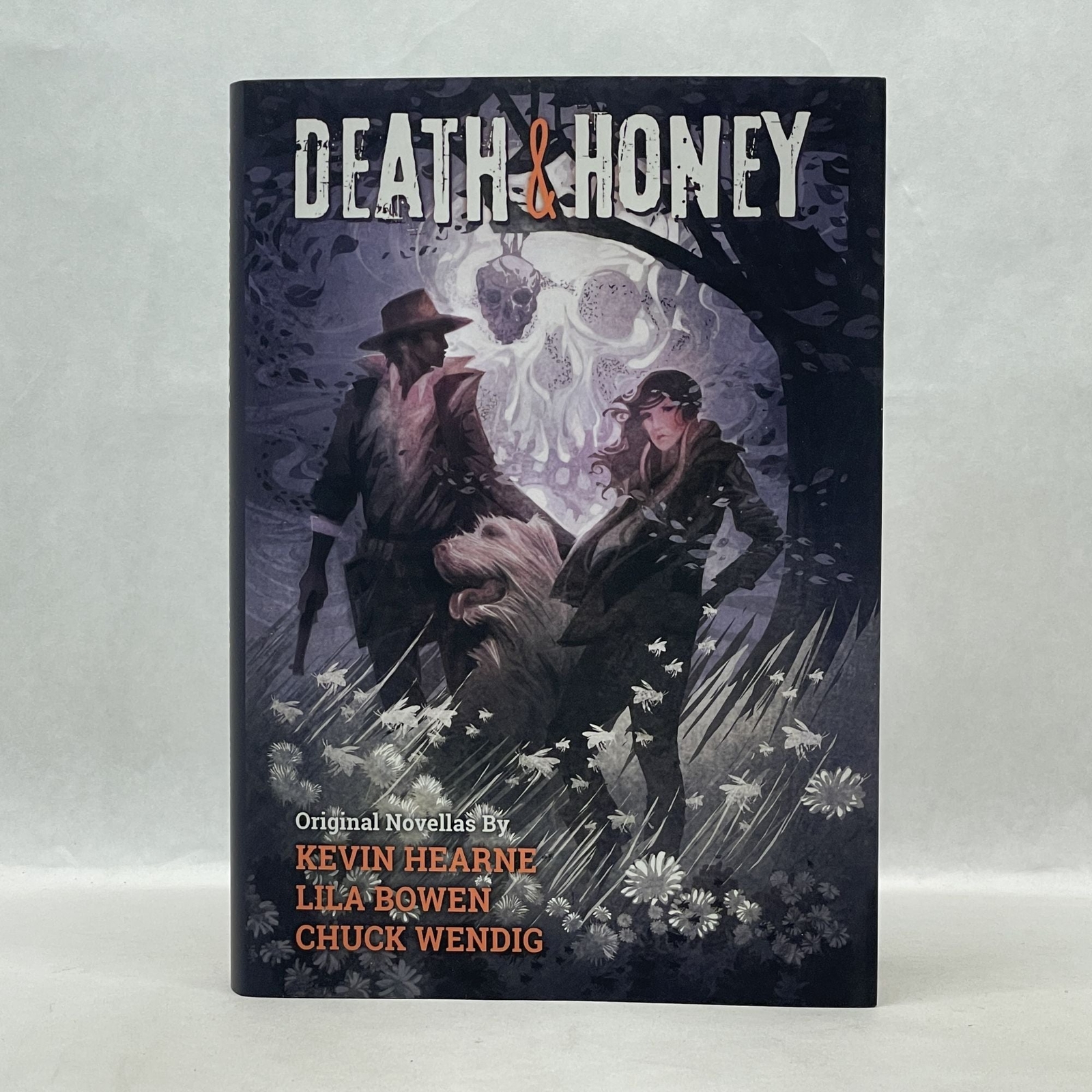 Kevin Hearne / DEATH & HONEY Signed 2019